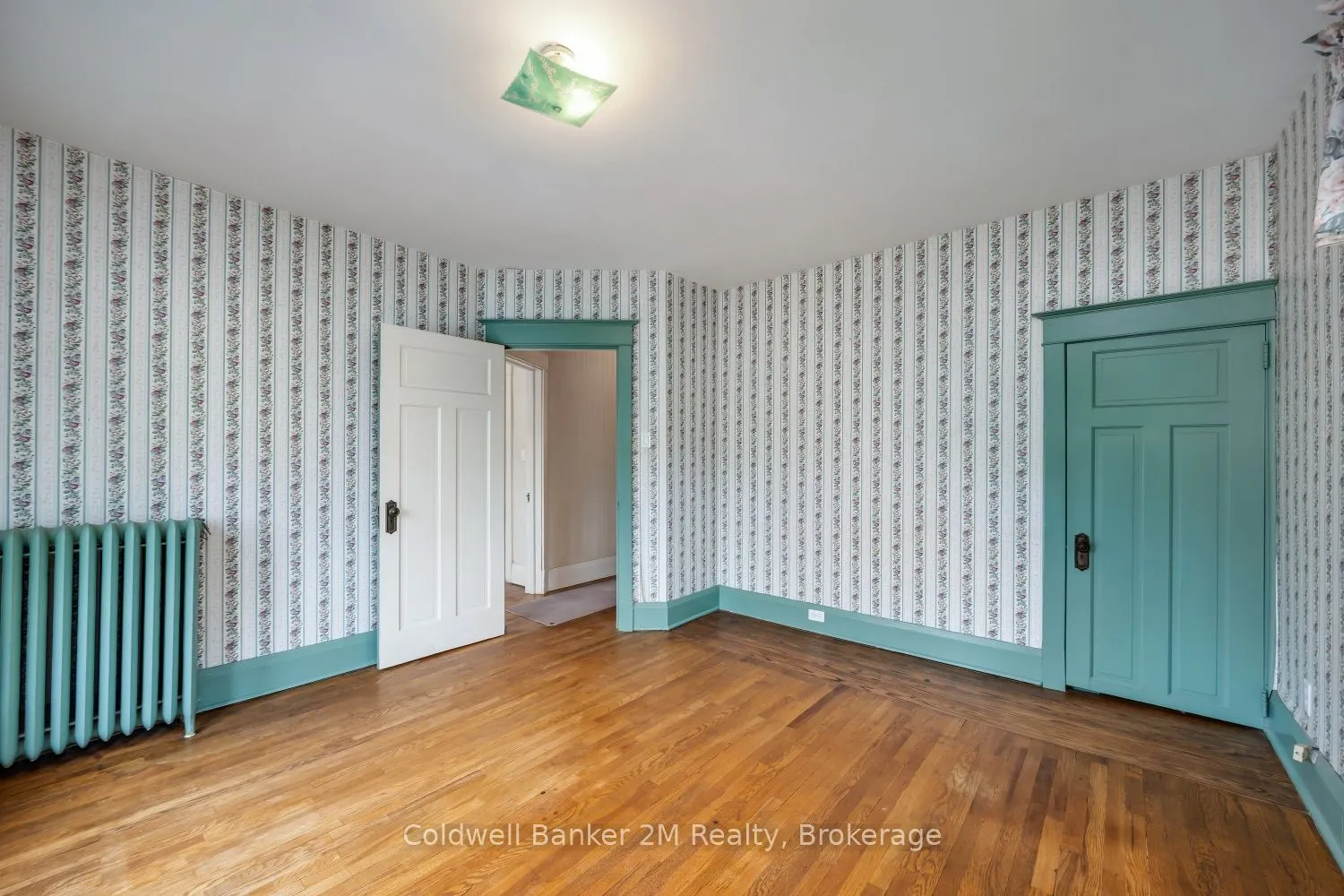408 Simcoe Street N