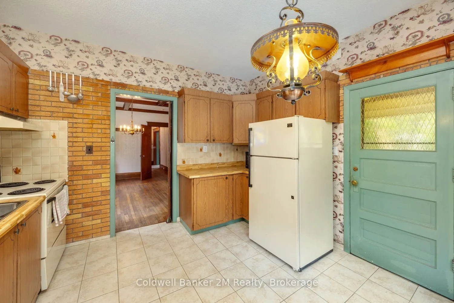 408 Simcoe Street N