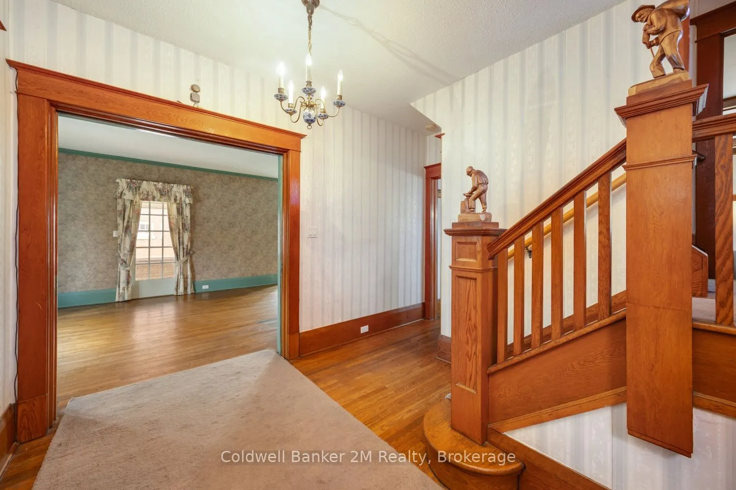 408 Simcoe Street N