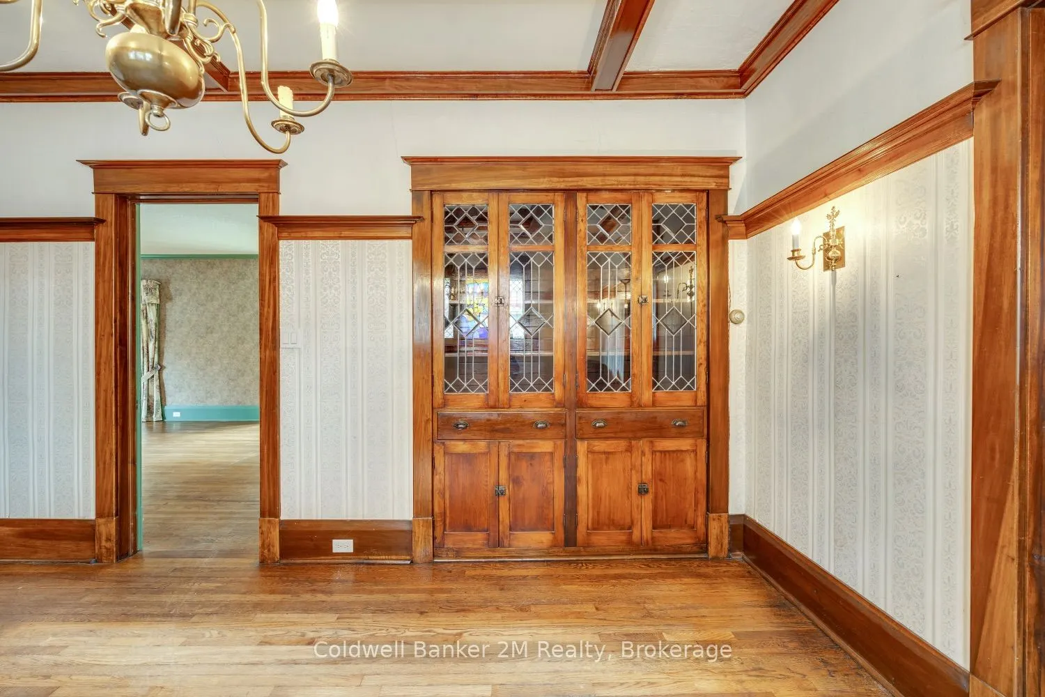 408 Simcoe Street N