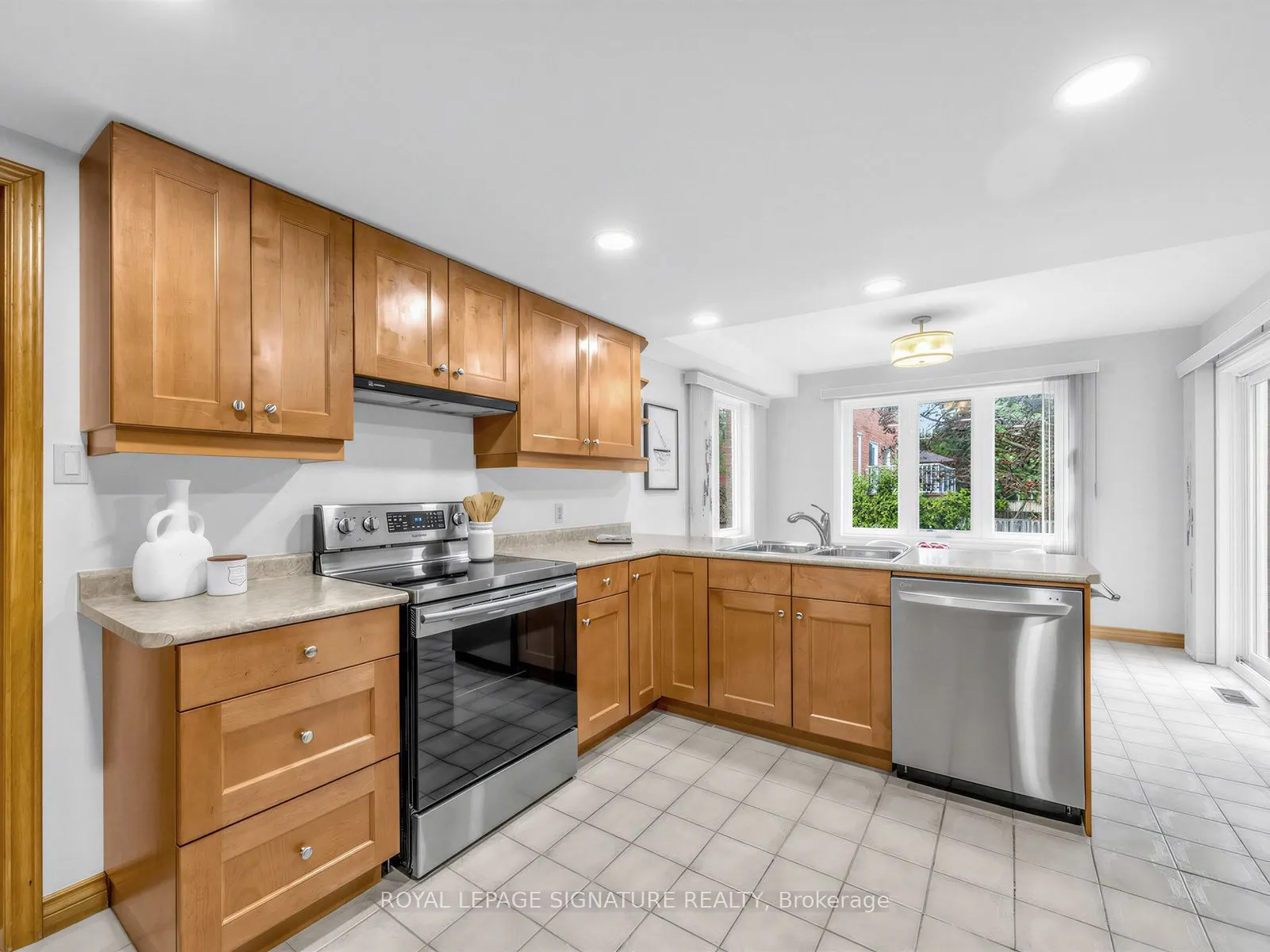 30 Invermarge Drive