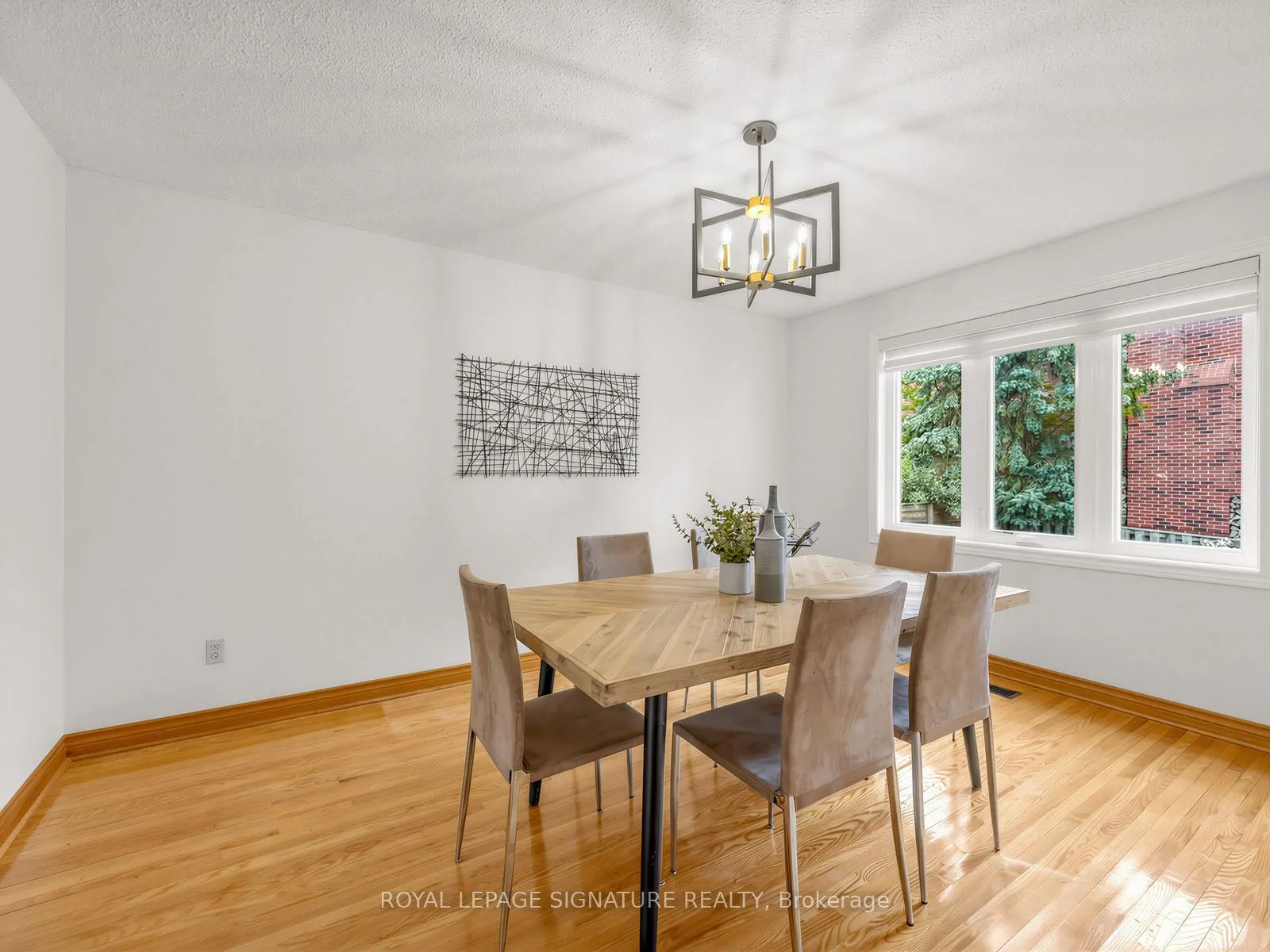 30 Invermarge Drive