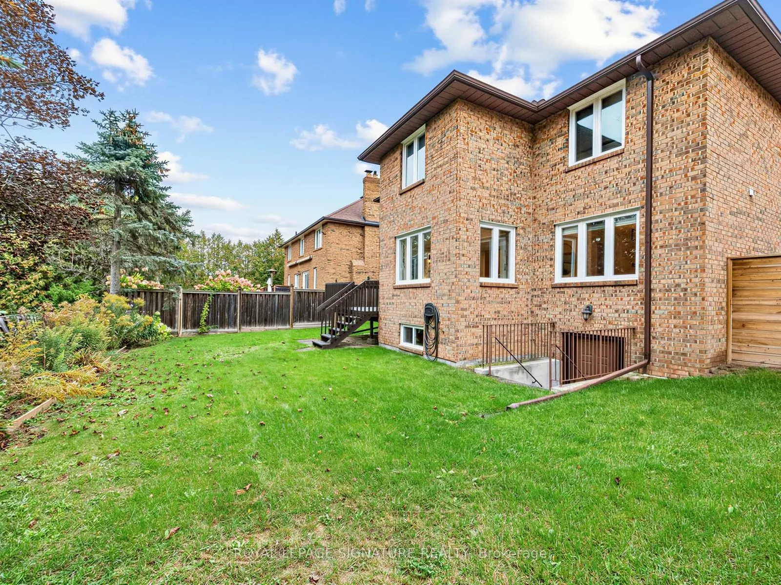 30 Invermarge Drive