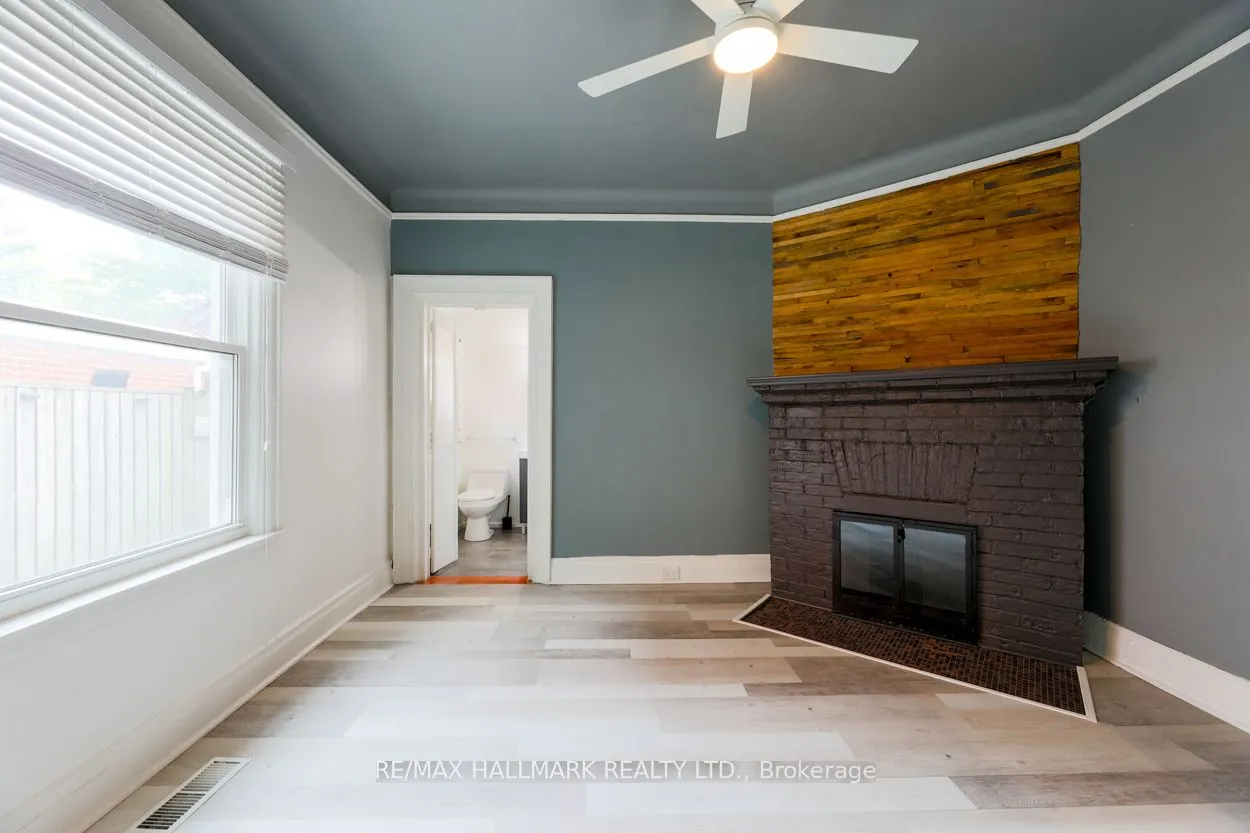 405 Kingston Road #Main Floor