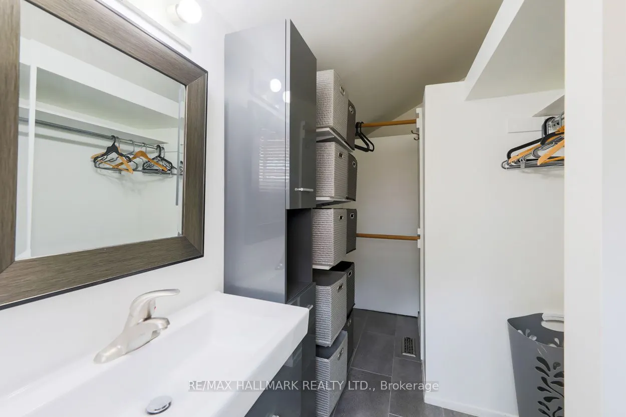 405 Kingston Road #Main Floor