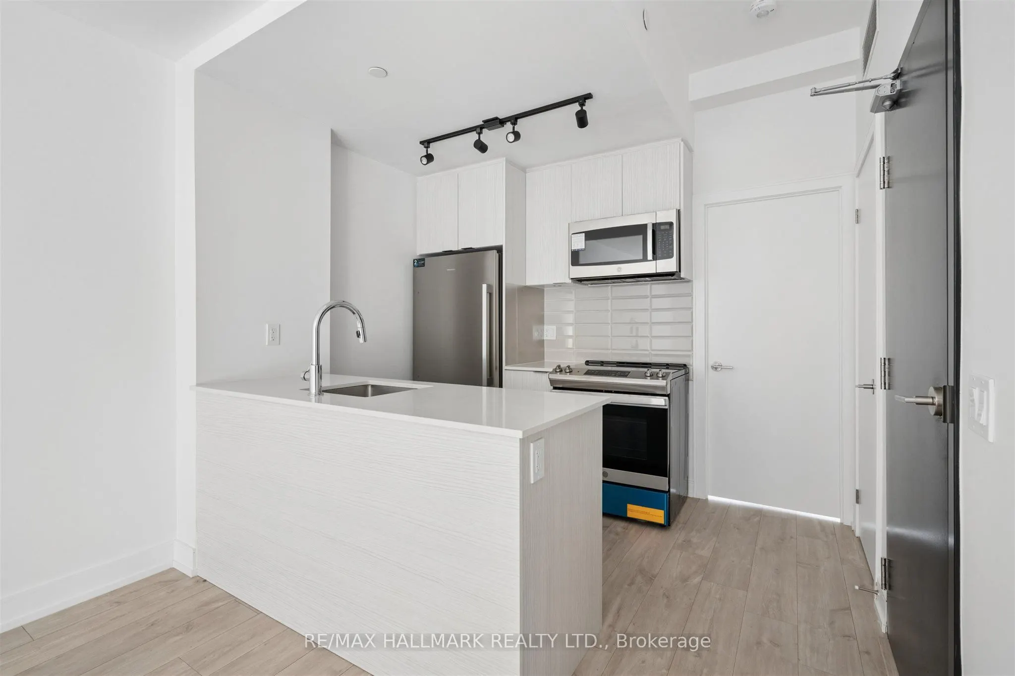 176 Clonmore Avenue #14