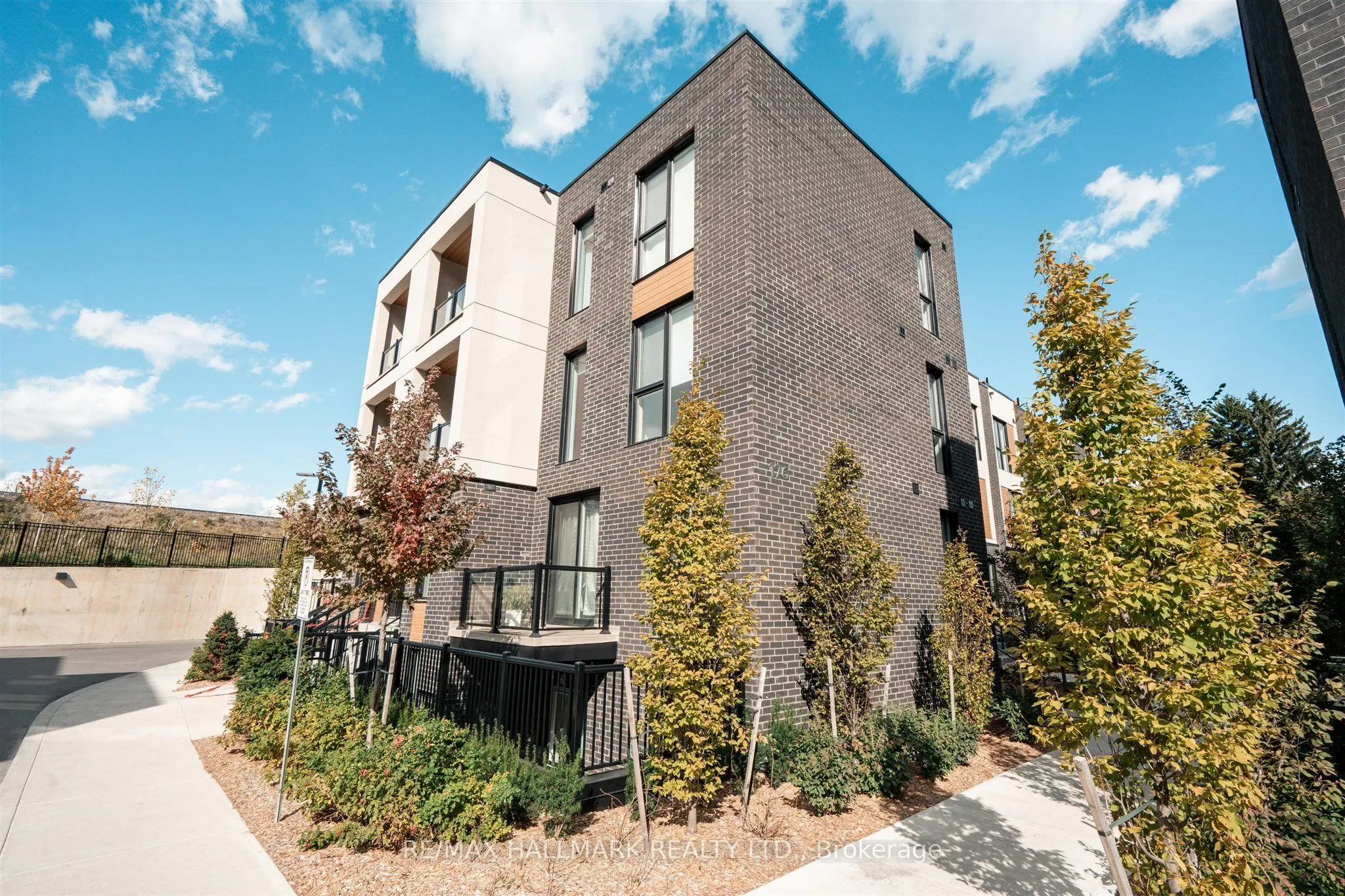 176 Clonmore Avenue #14