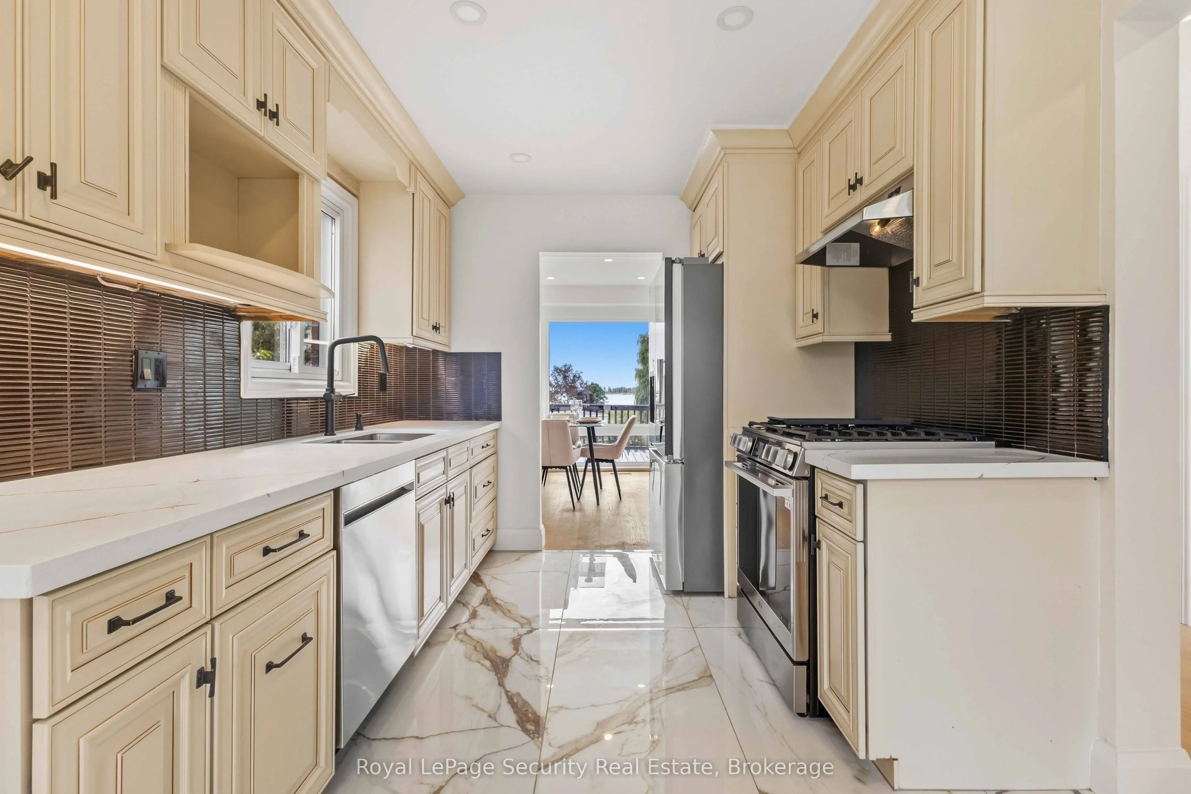 1177 Tanzer Court