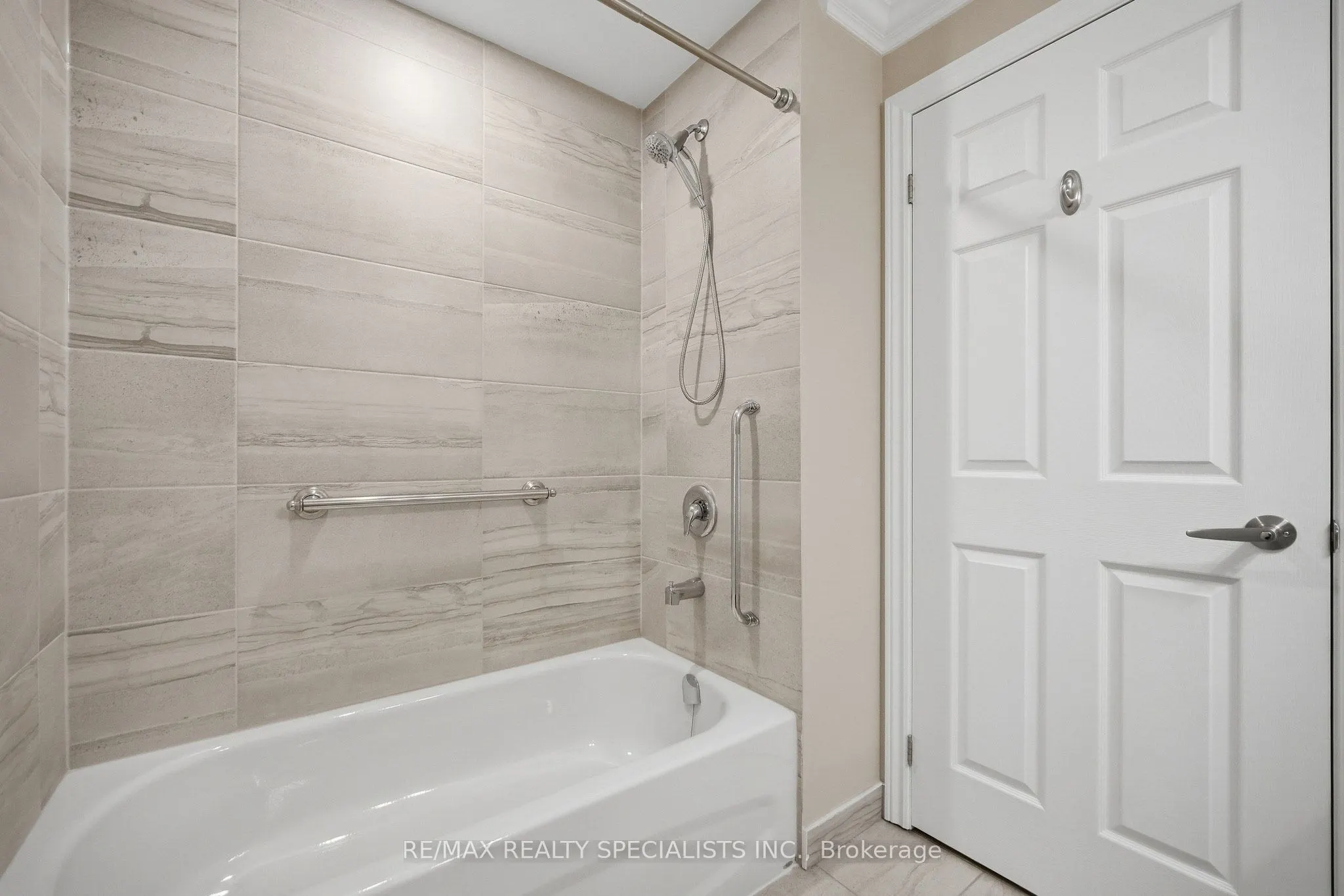 21 Brookhouse Drive #304