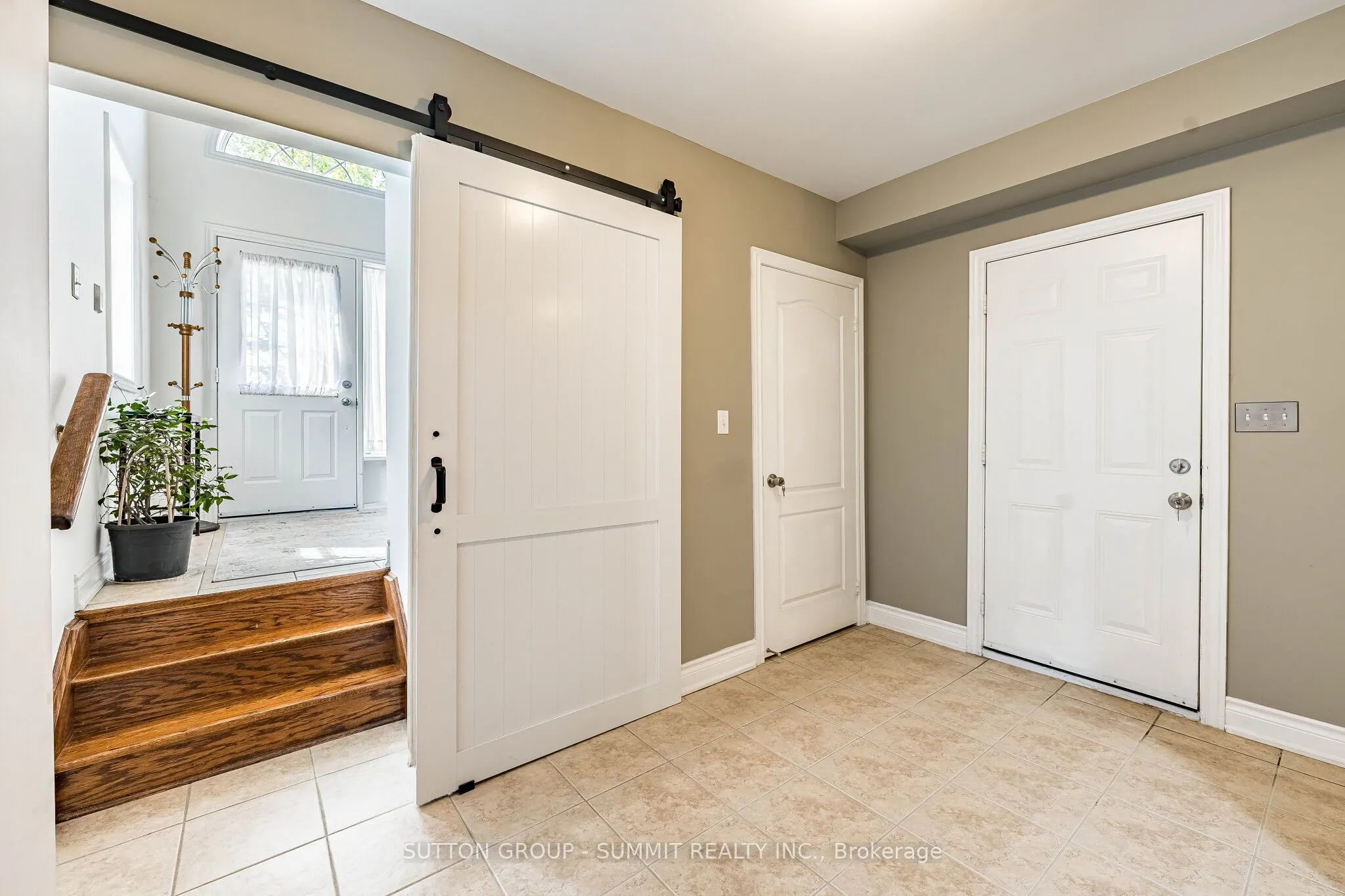 139 Oceanpearl Crescent