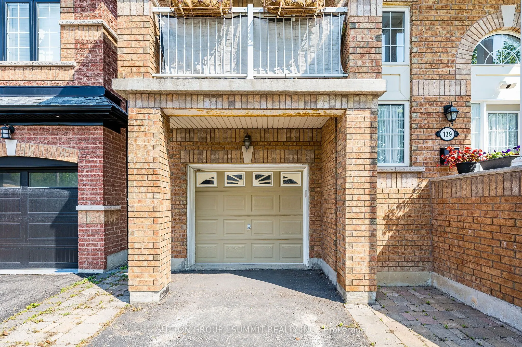 139 Oceanpearl Crescent
