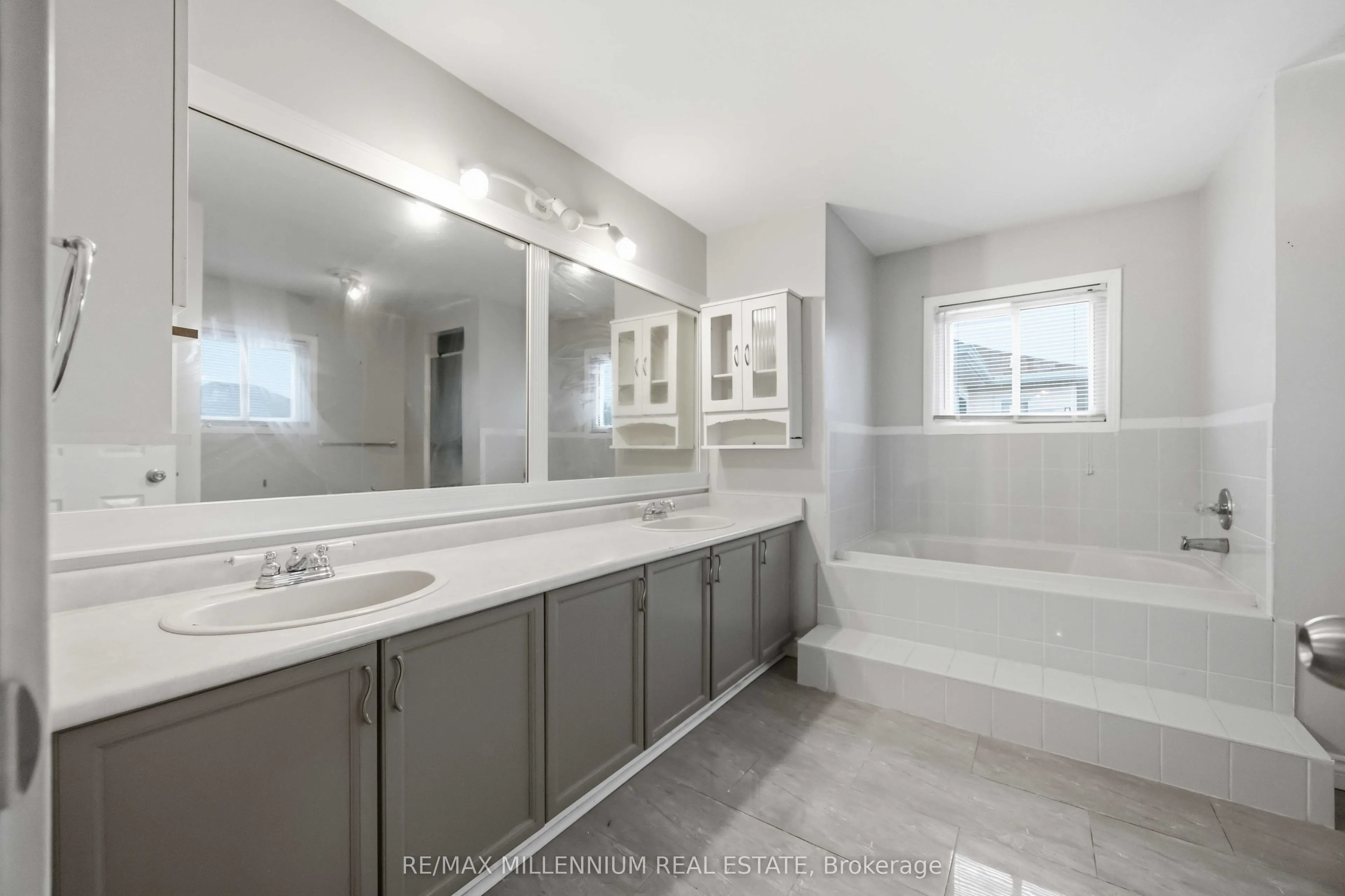 113 Glenabbey Drive