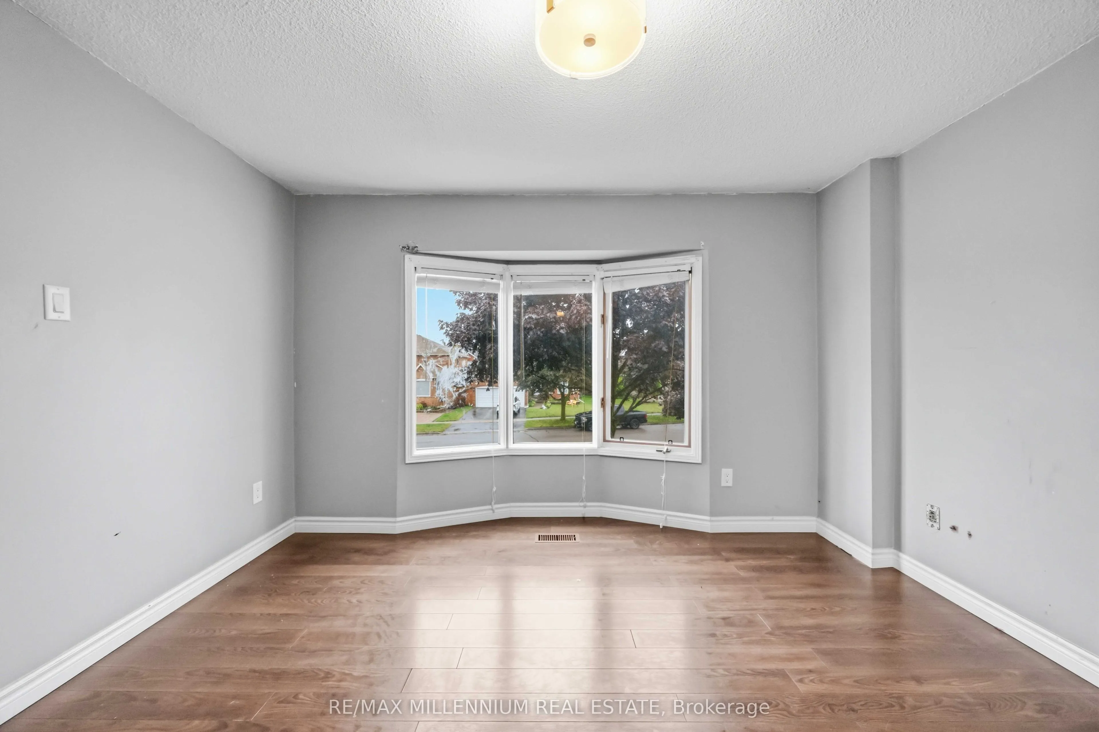 113 Glenabbey Drive