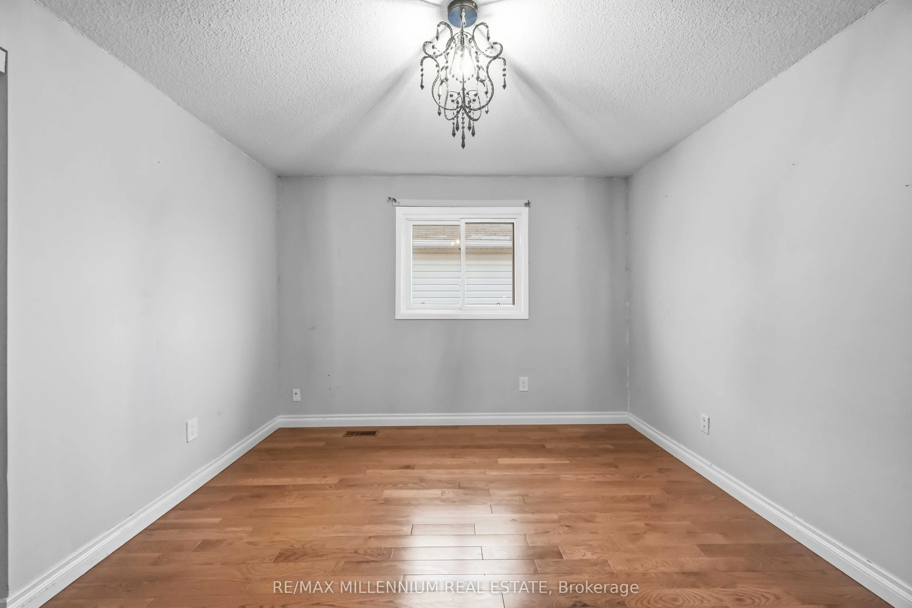 113 Glenabbey Drive