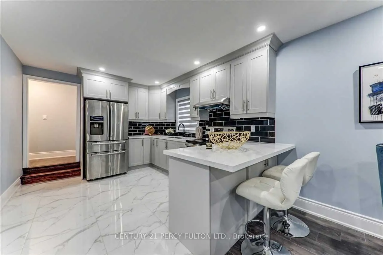 212 Burk Street #Main