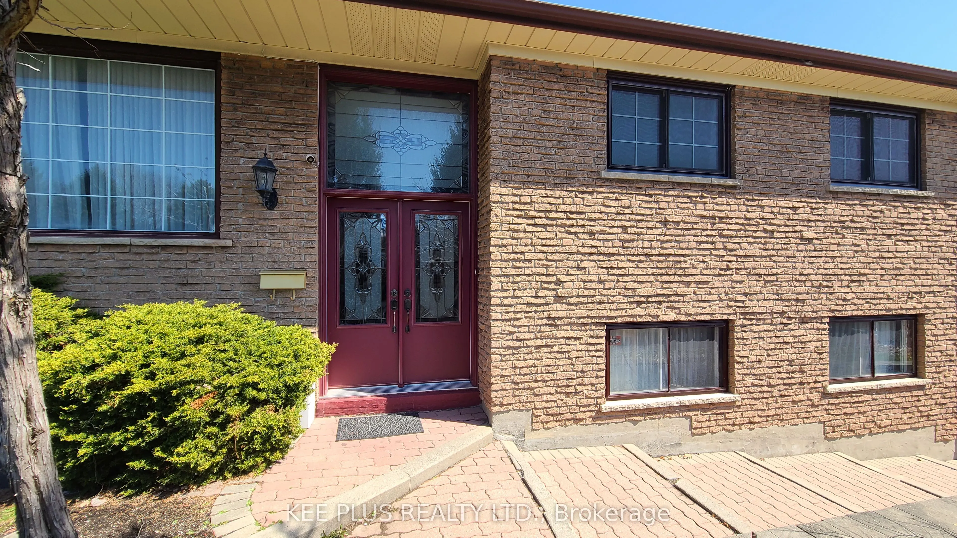 424 Military Trail