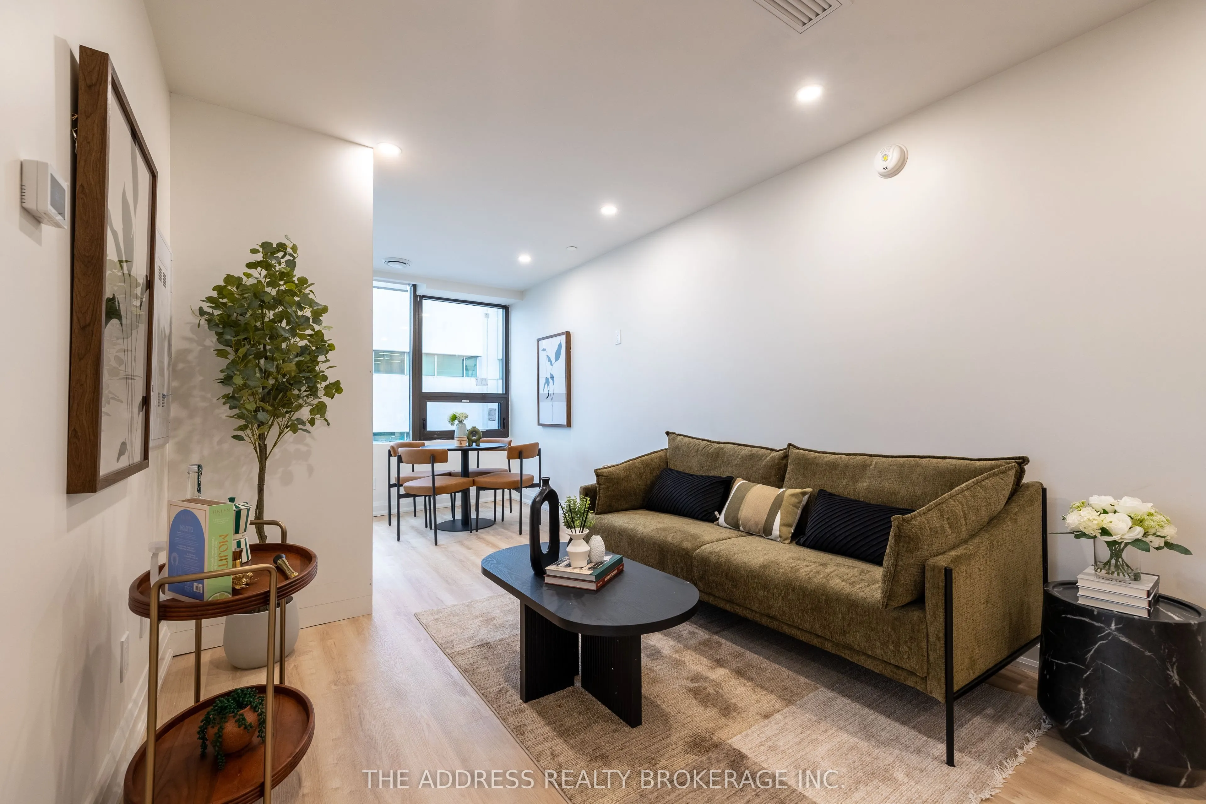 40 King Street W #710