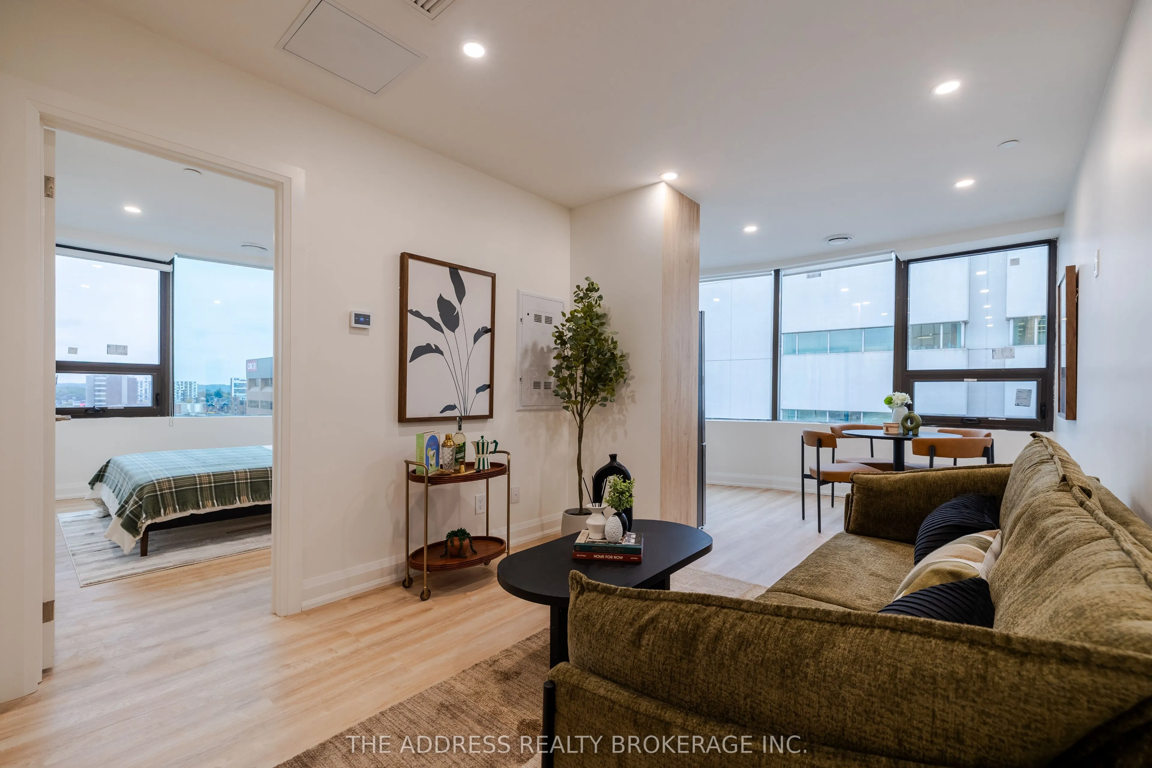 40 King Street W #710