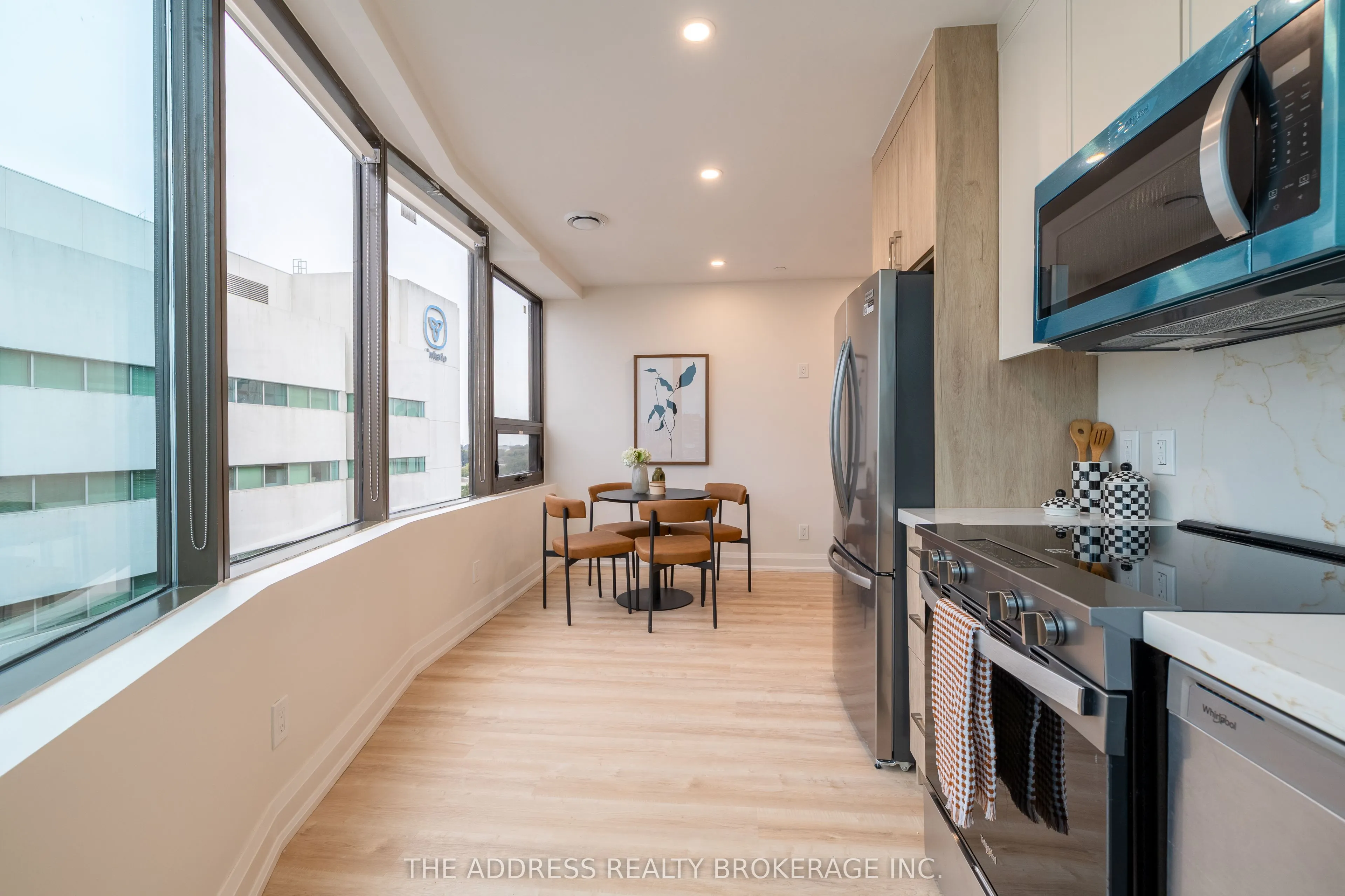 40 King Street W #710