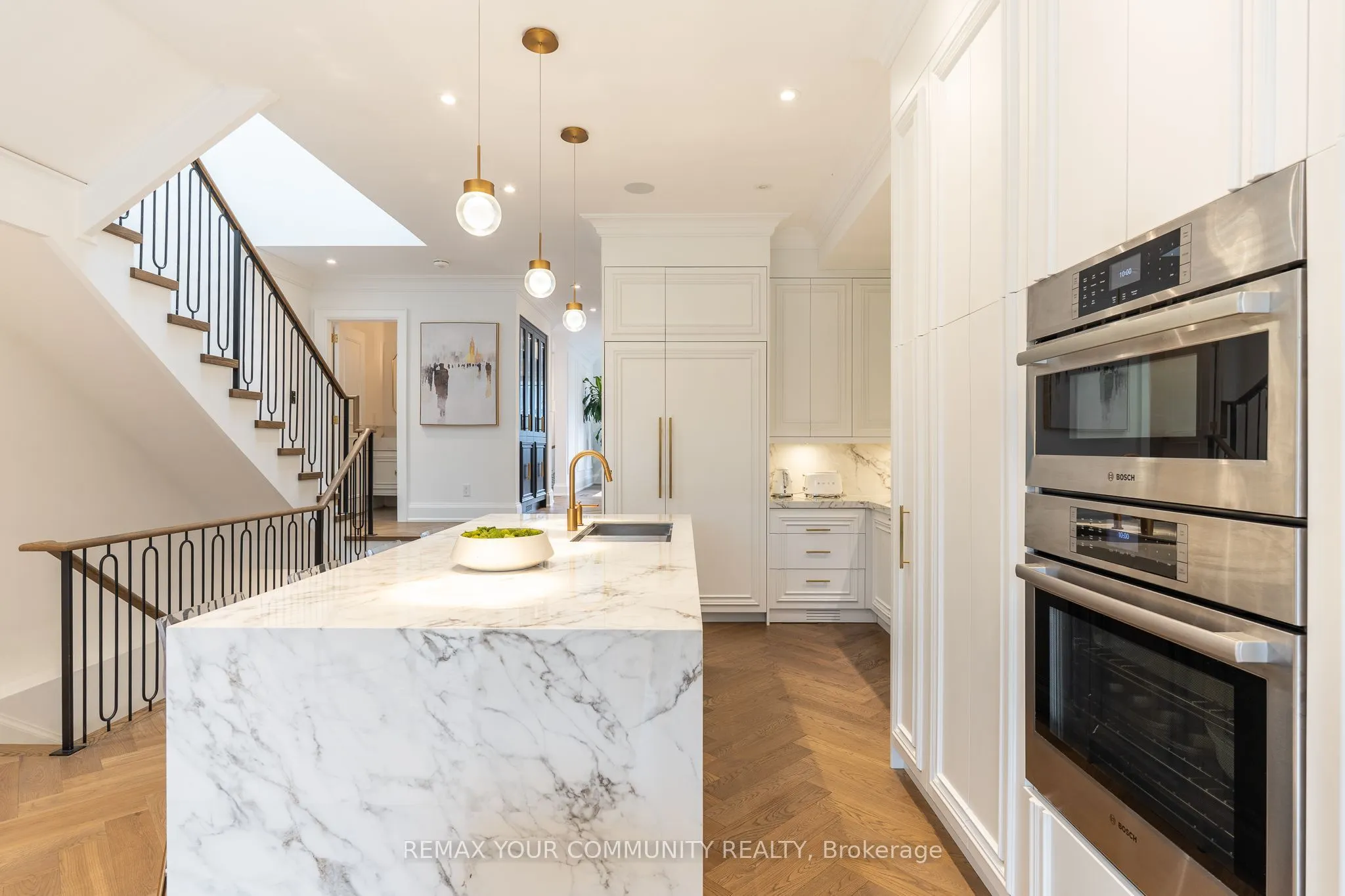 263 Linsmore Crescent