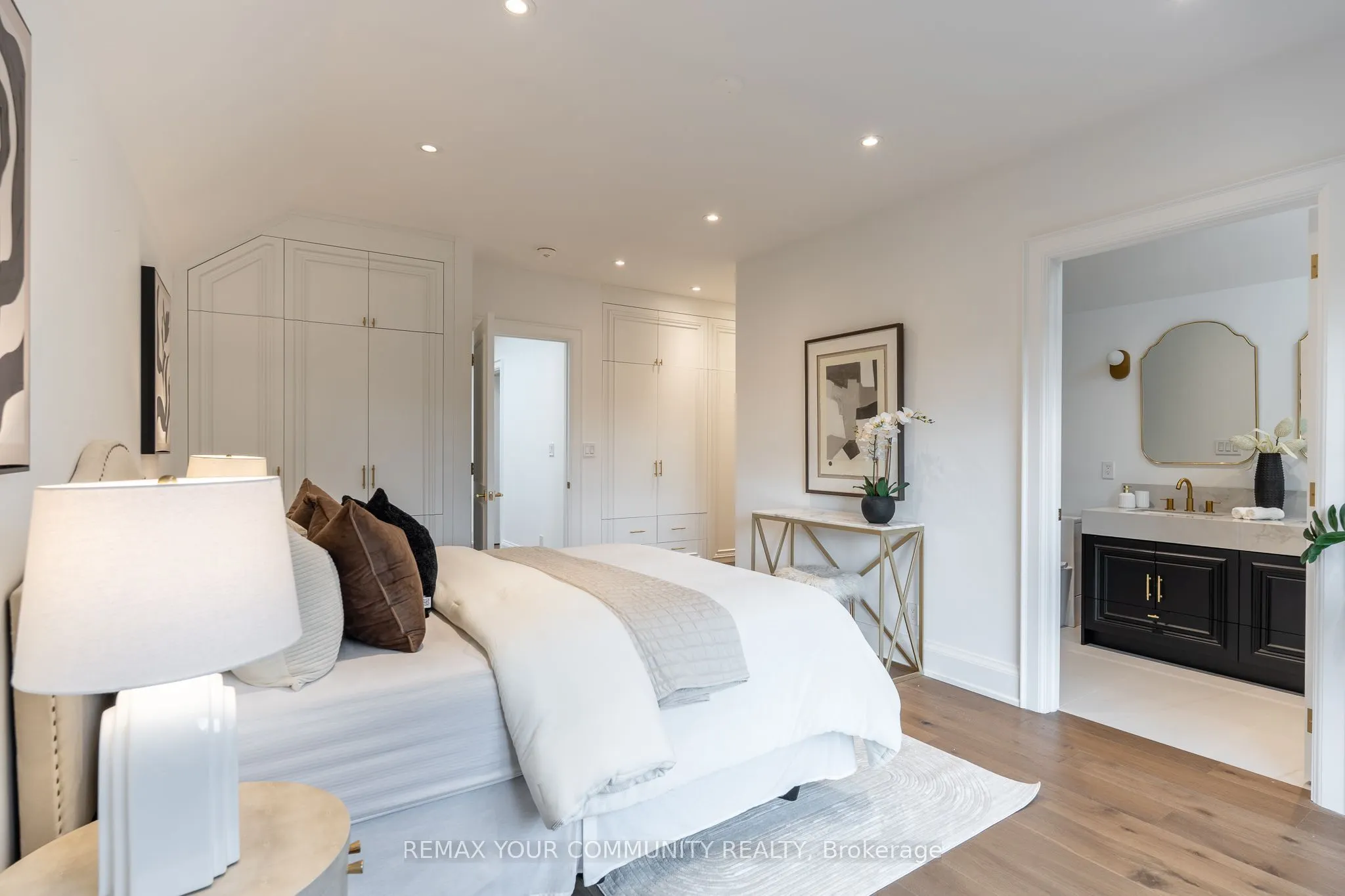 263 Linsmore Crescent