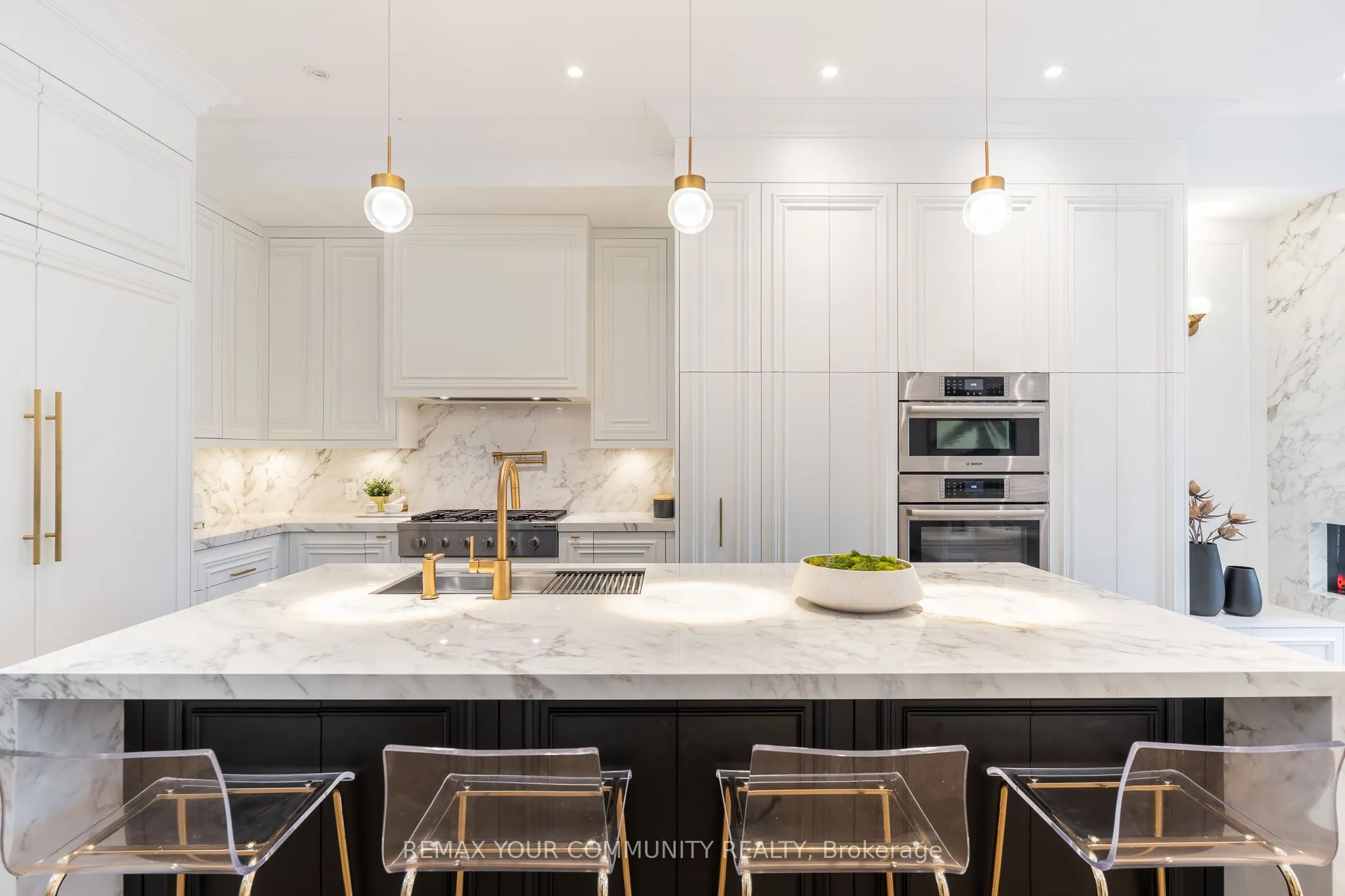 263 Linsmore Crescent