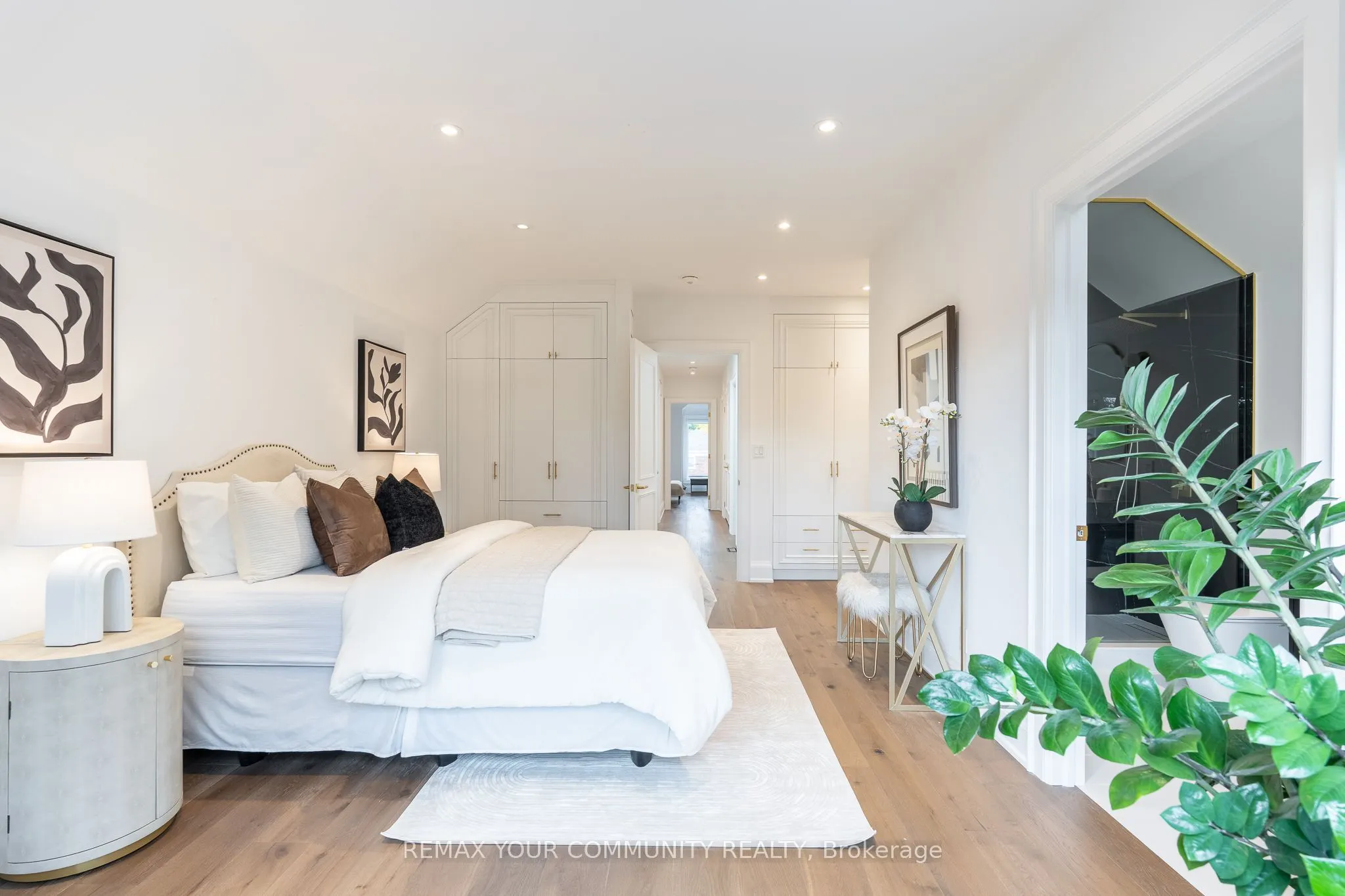 263 Linsmore Crescent