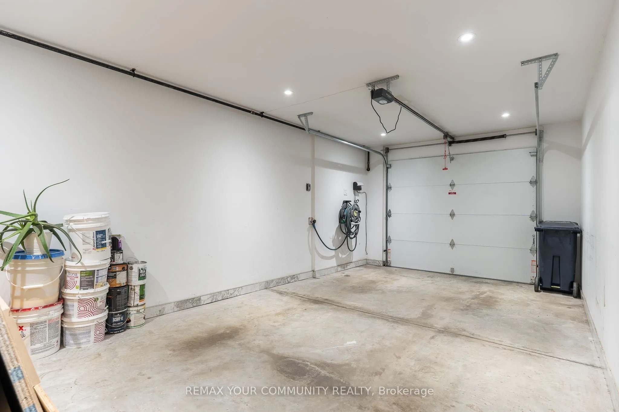 263 Linsmore Crescent