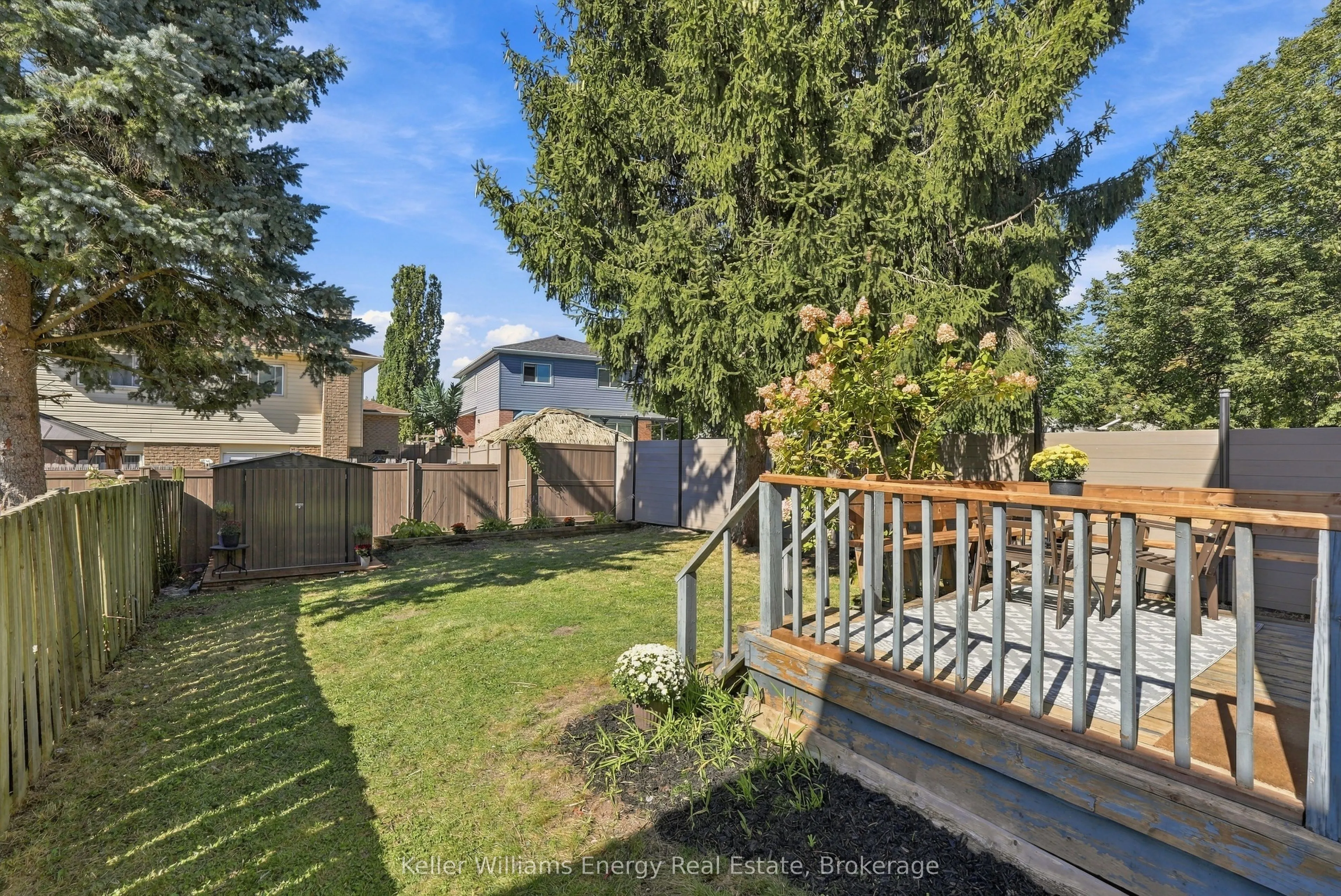 6 Overbank Drive