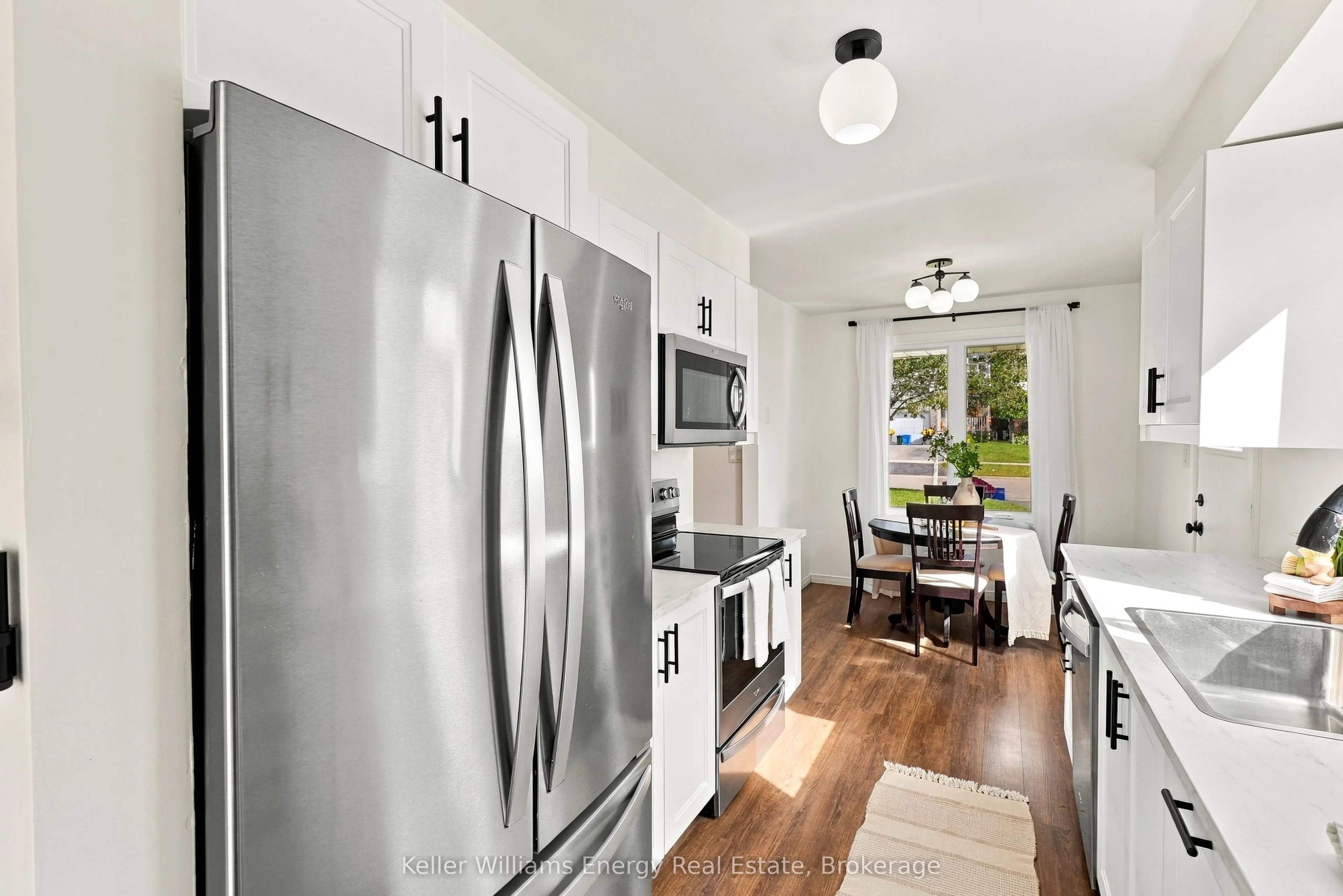 6 Overbank Drive