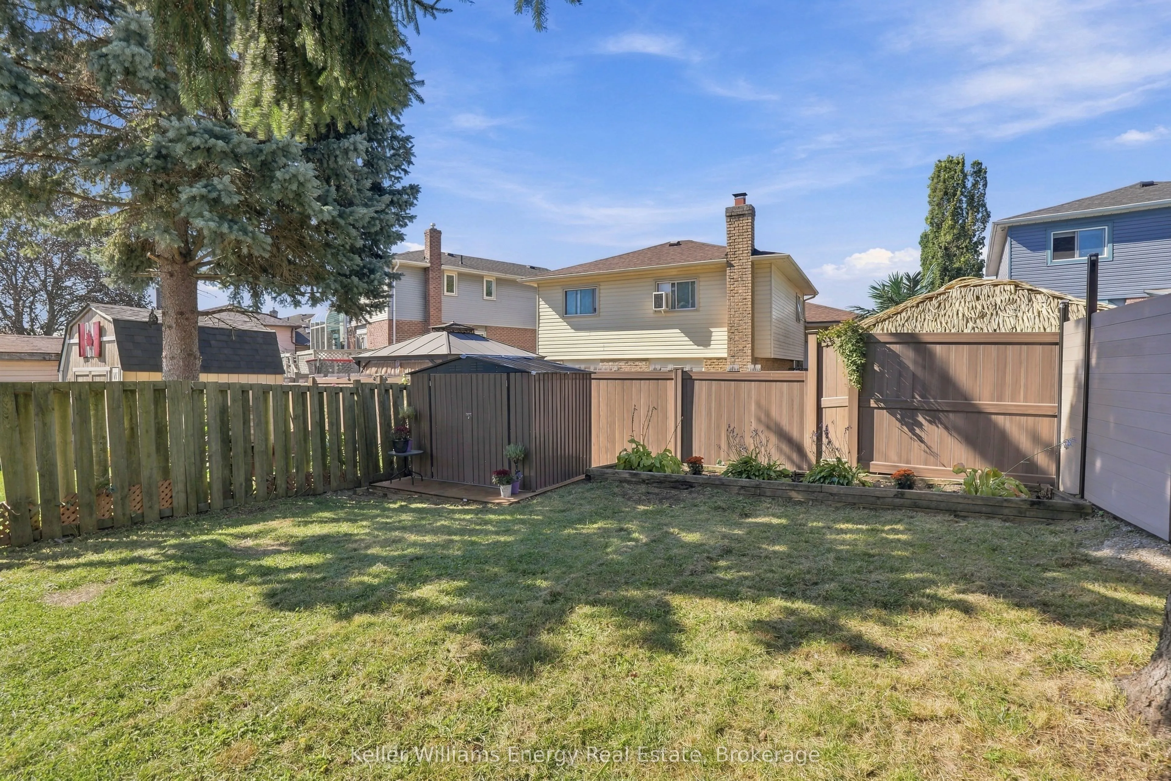 6 Overbank Drive