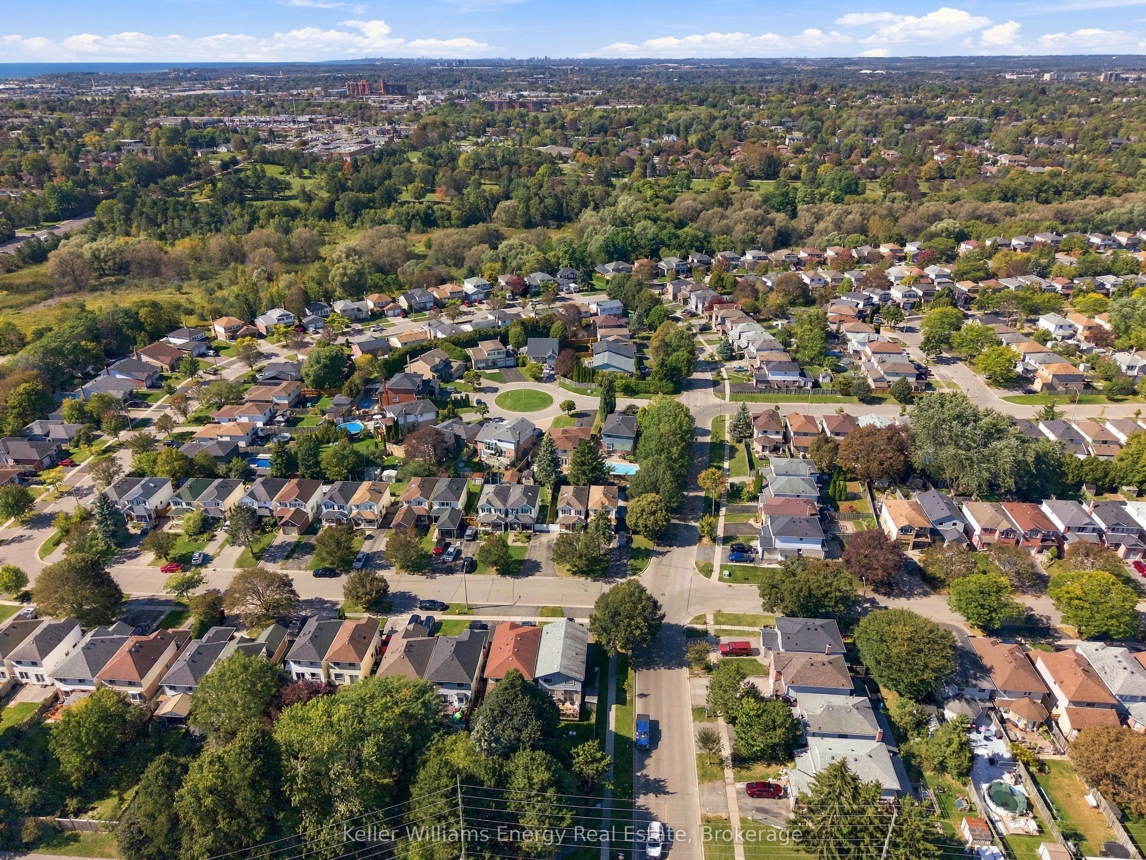 6 Overbank Drive