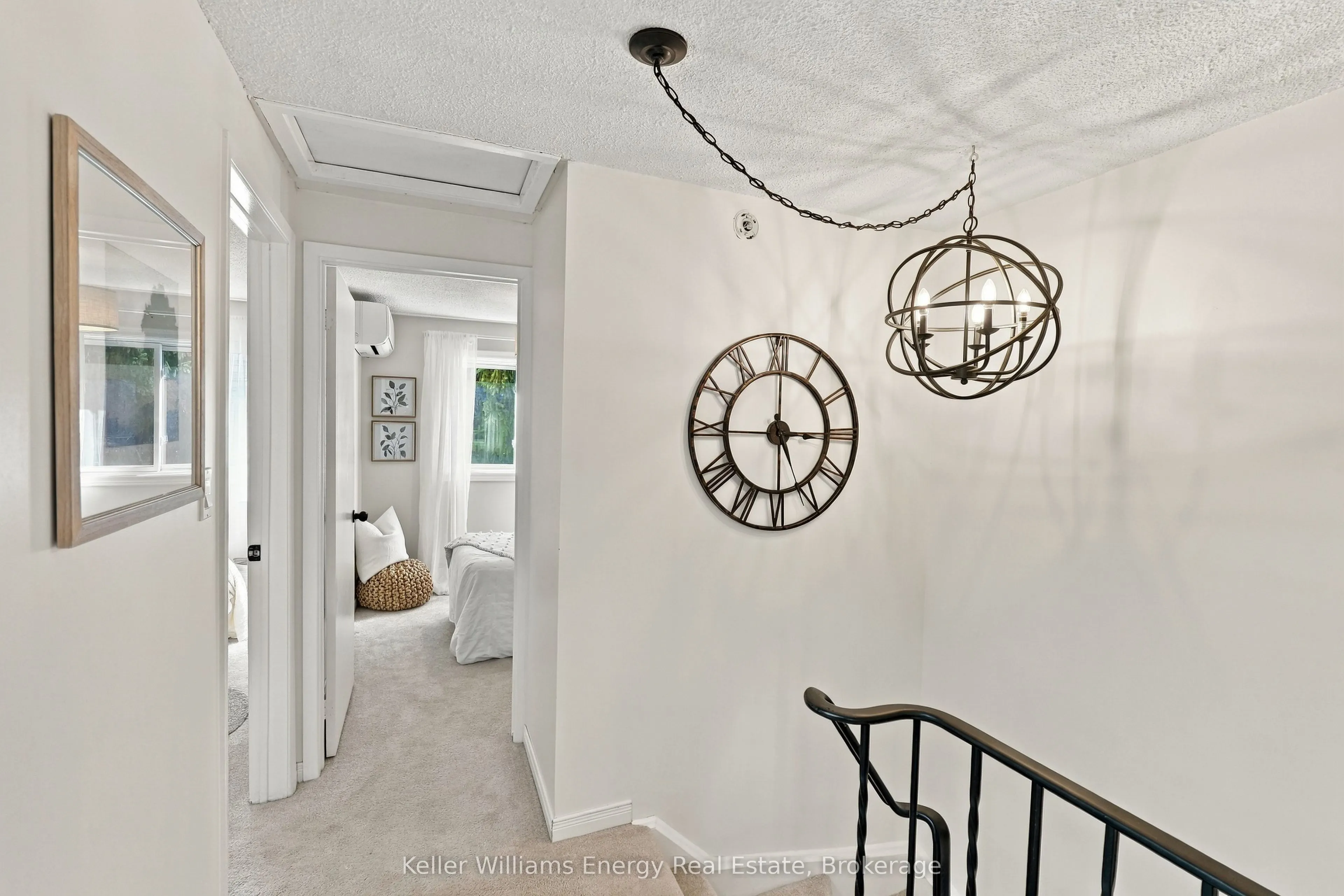 6 Overbank Drive