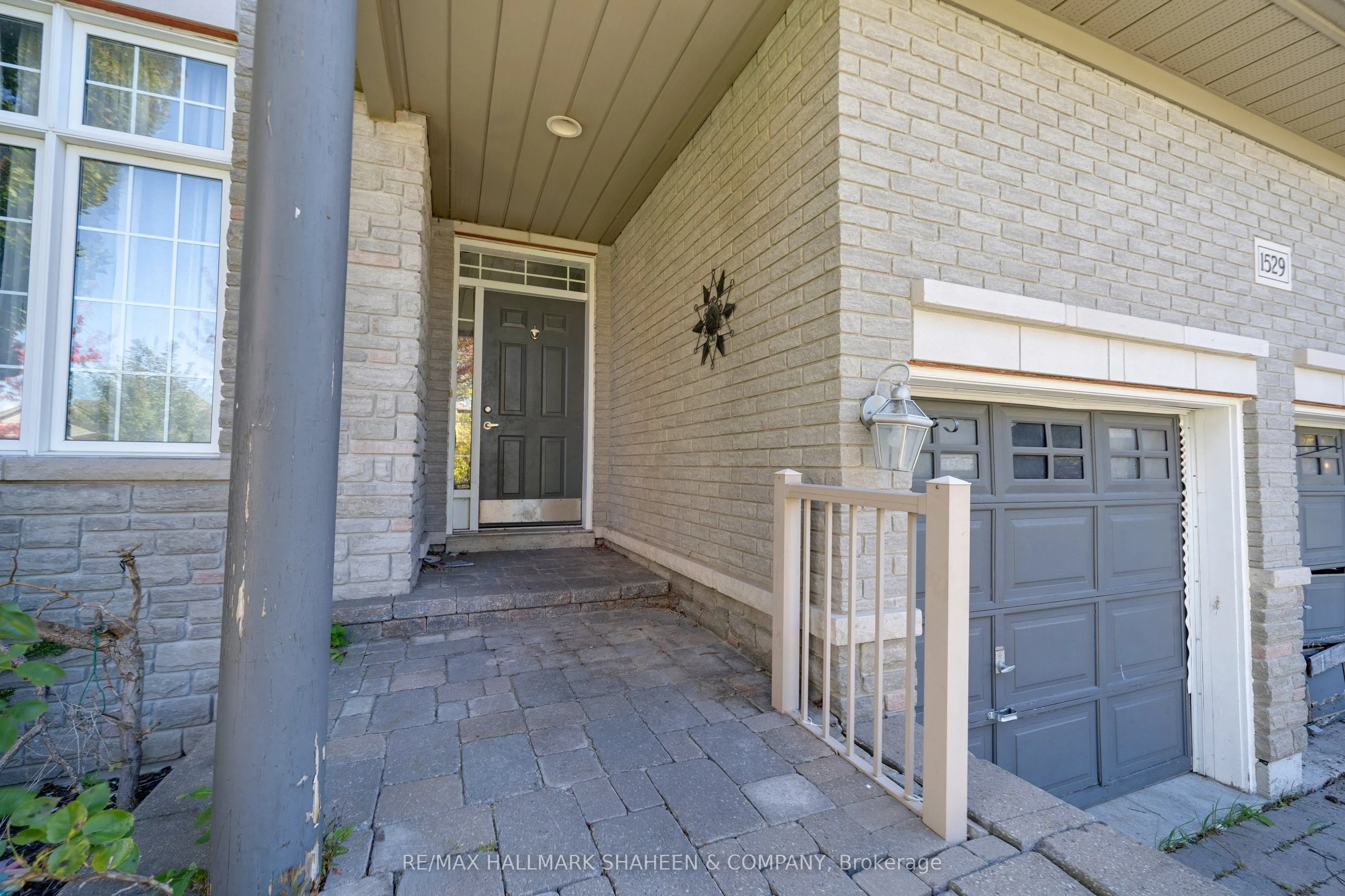 1529 Skyview Street
