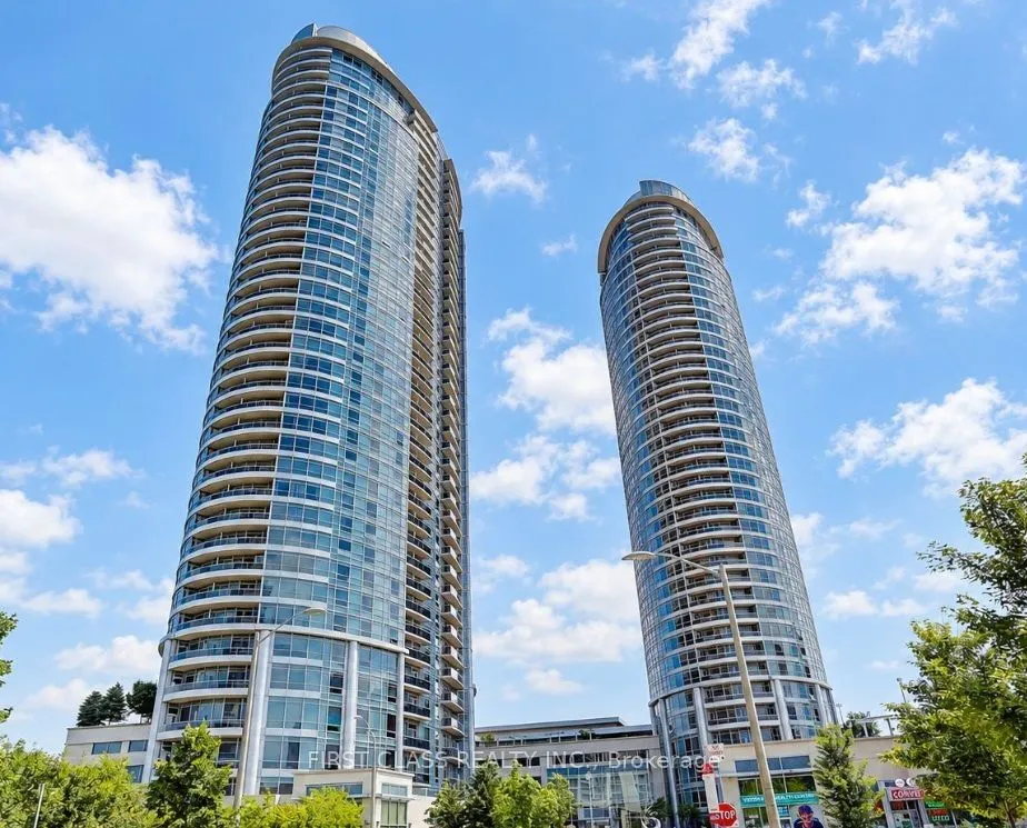 135 Village Green Square #2216