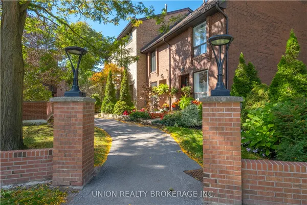 30 Livingston Road #11