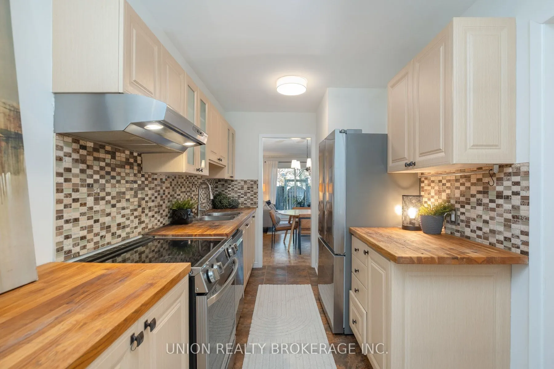 30 Livingston Road #11