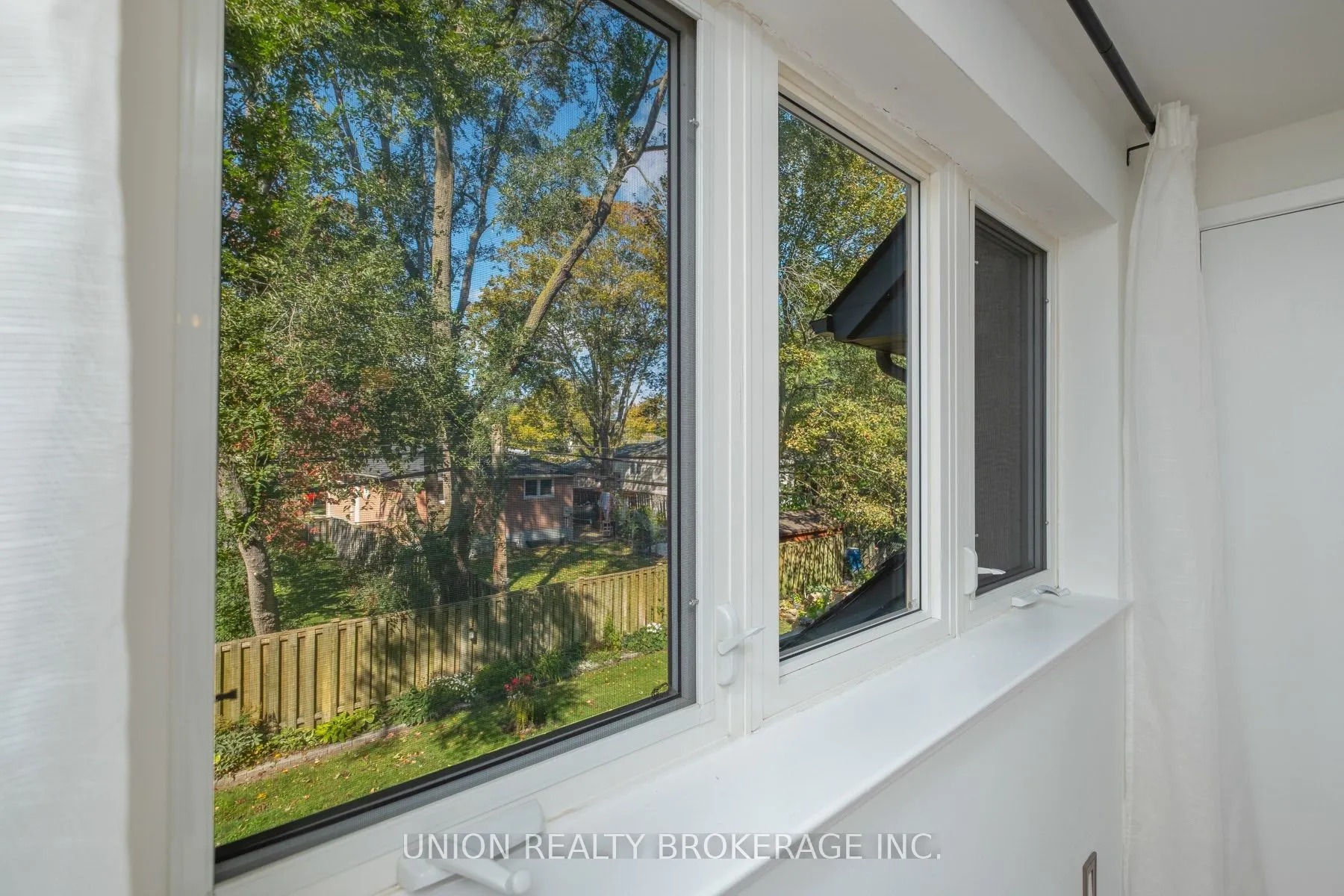 30 Livingston Road #11