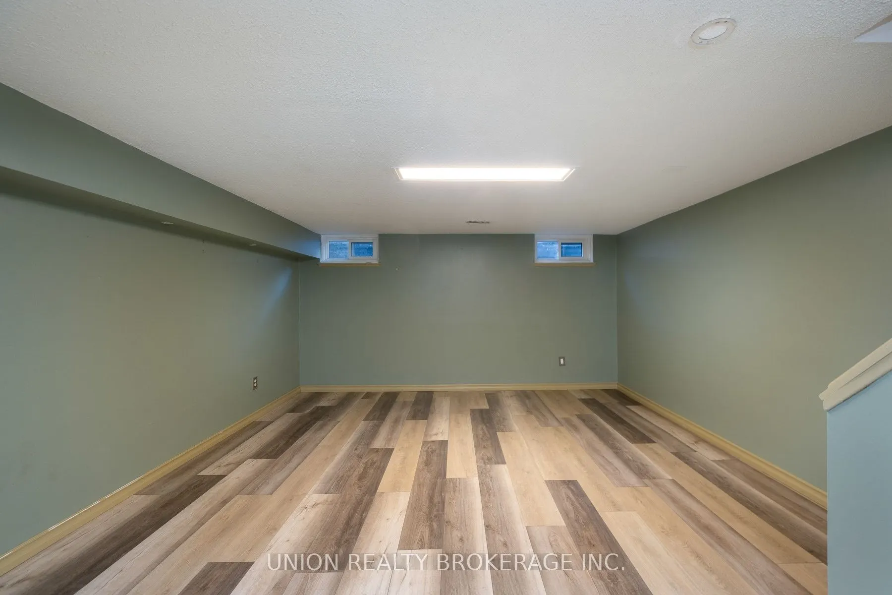 30 Livingston Road #11