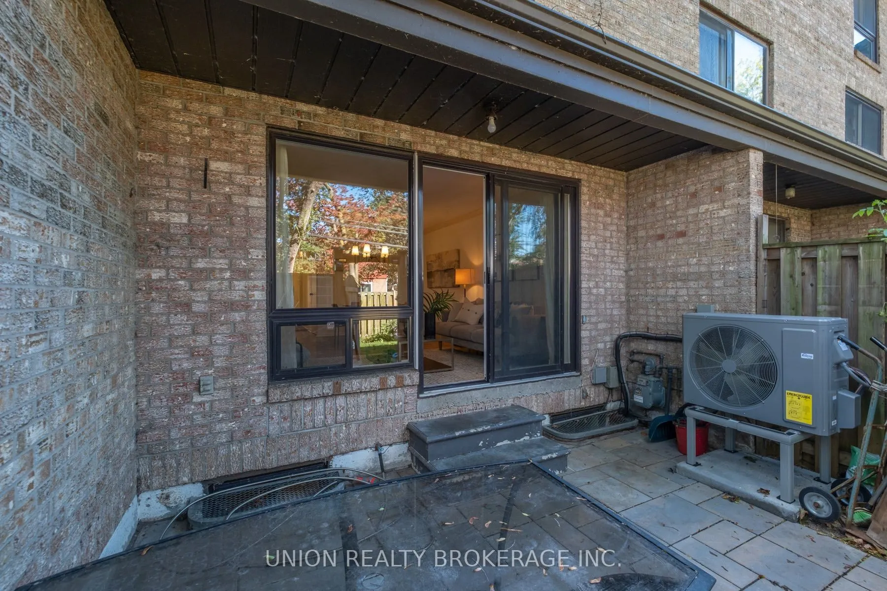 30 Livingston Road #11