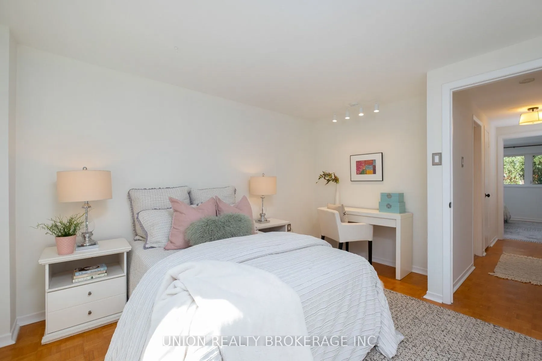 30 Livingston Road #11
