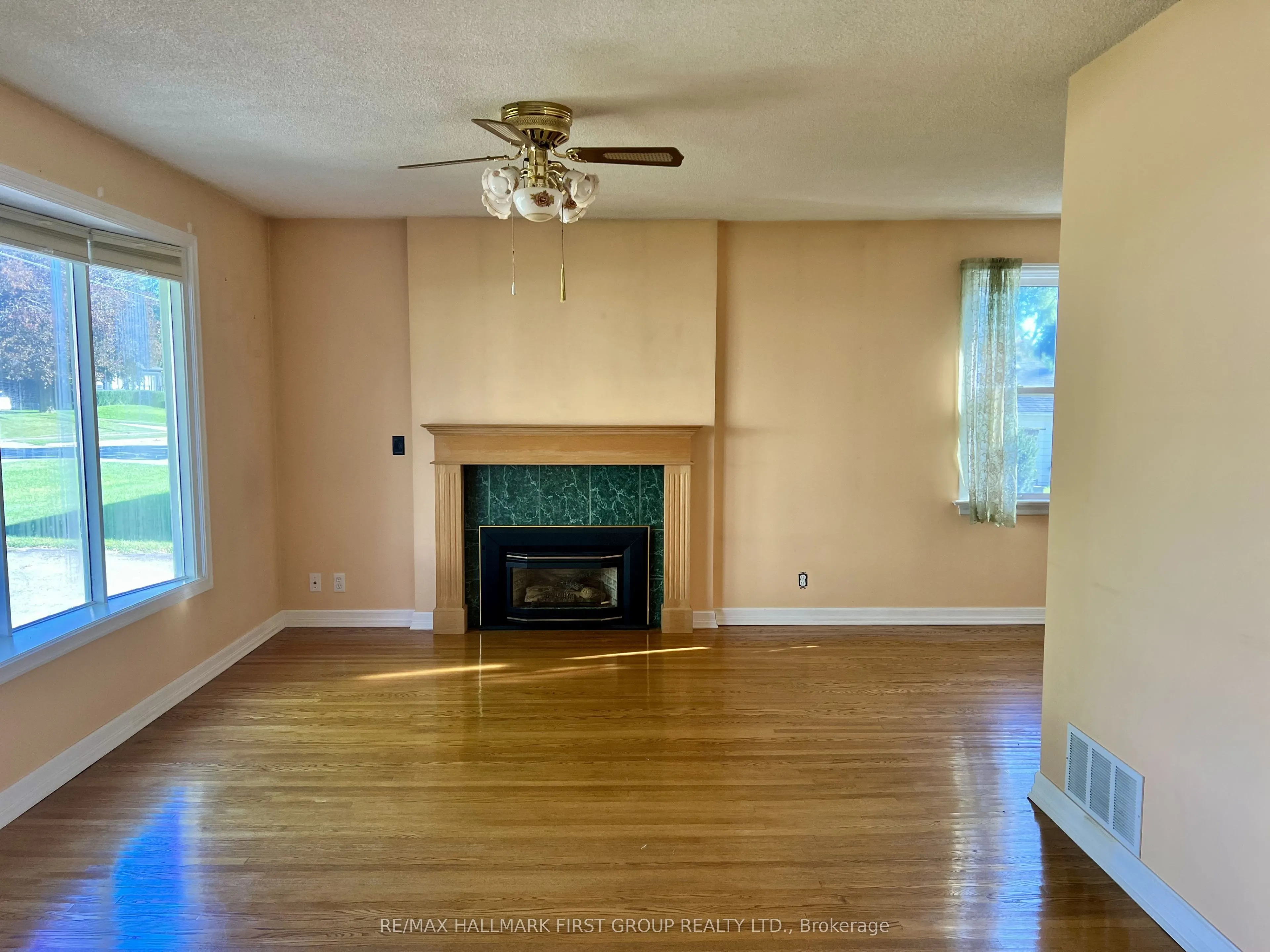 1984 Glendale Drive