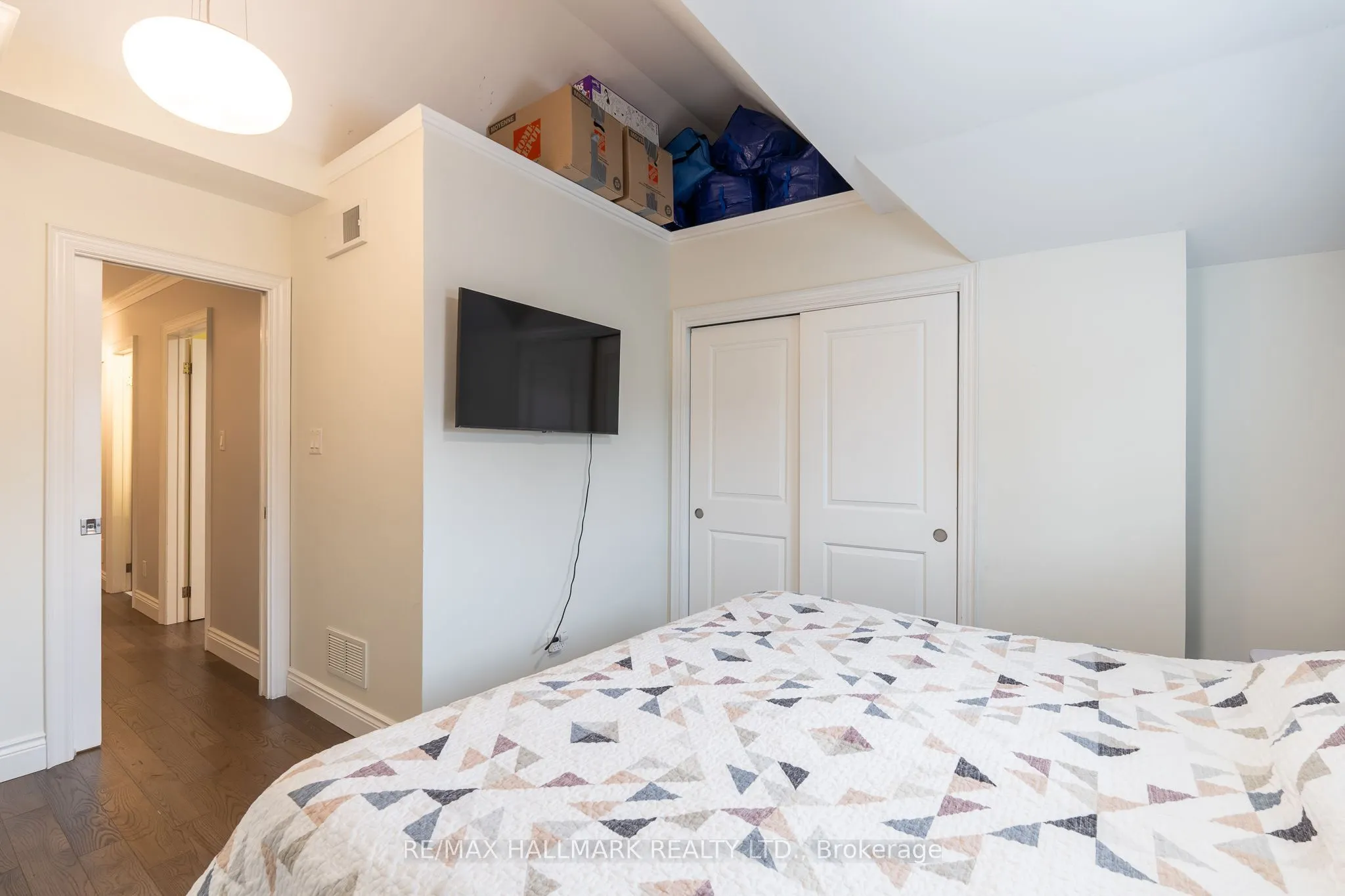122 Holborne Avenue