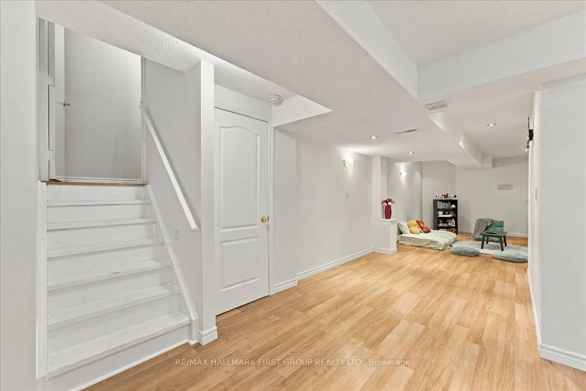14 Hollier Drive