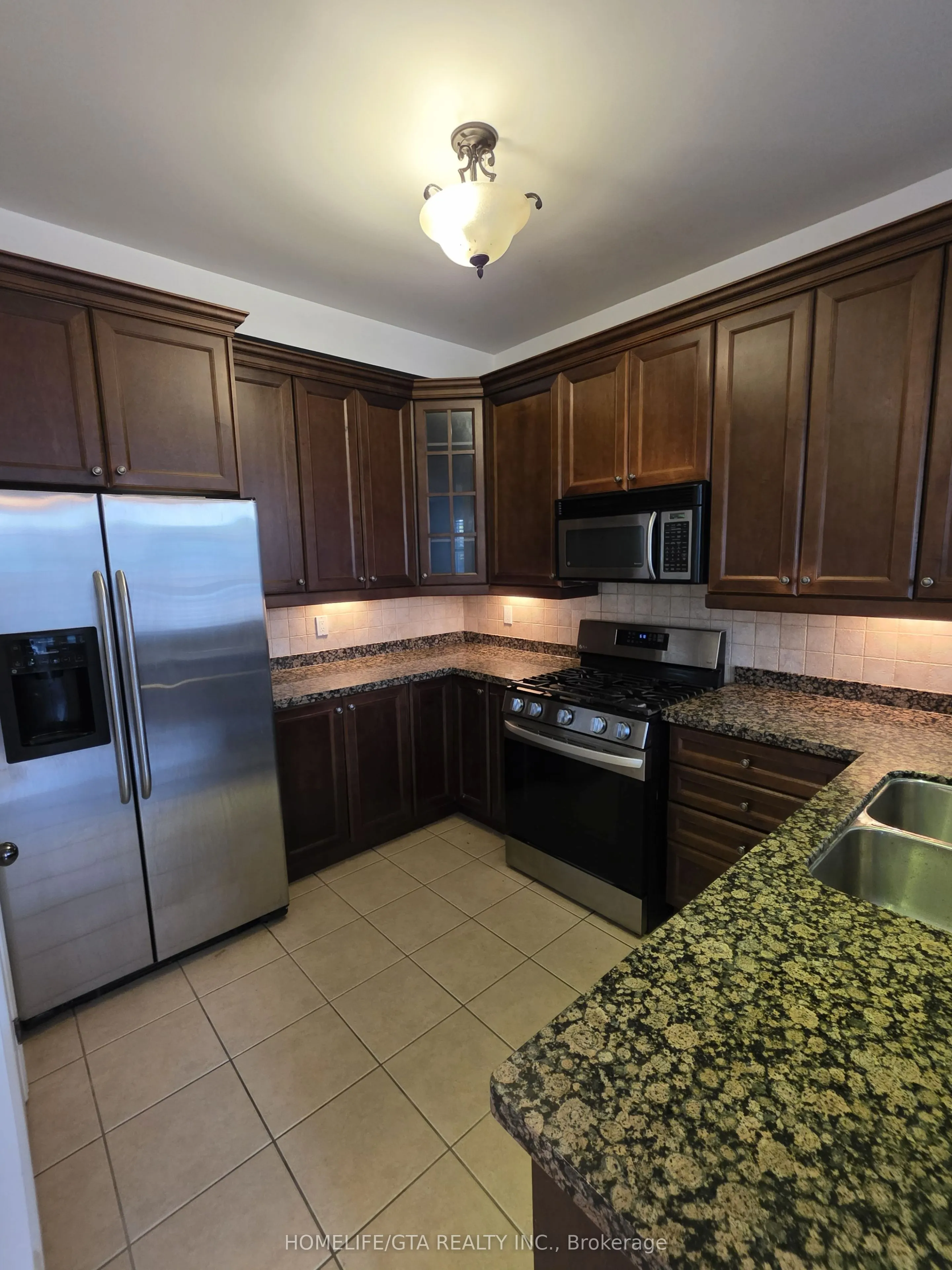591 Oxbow Crescent