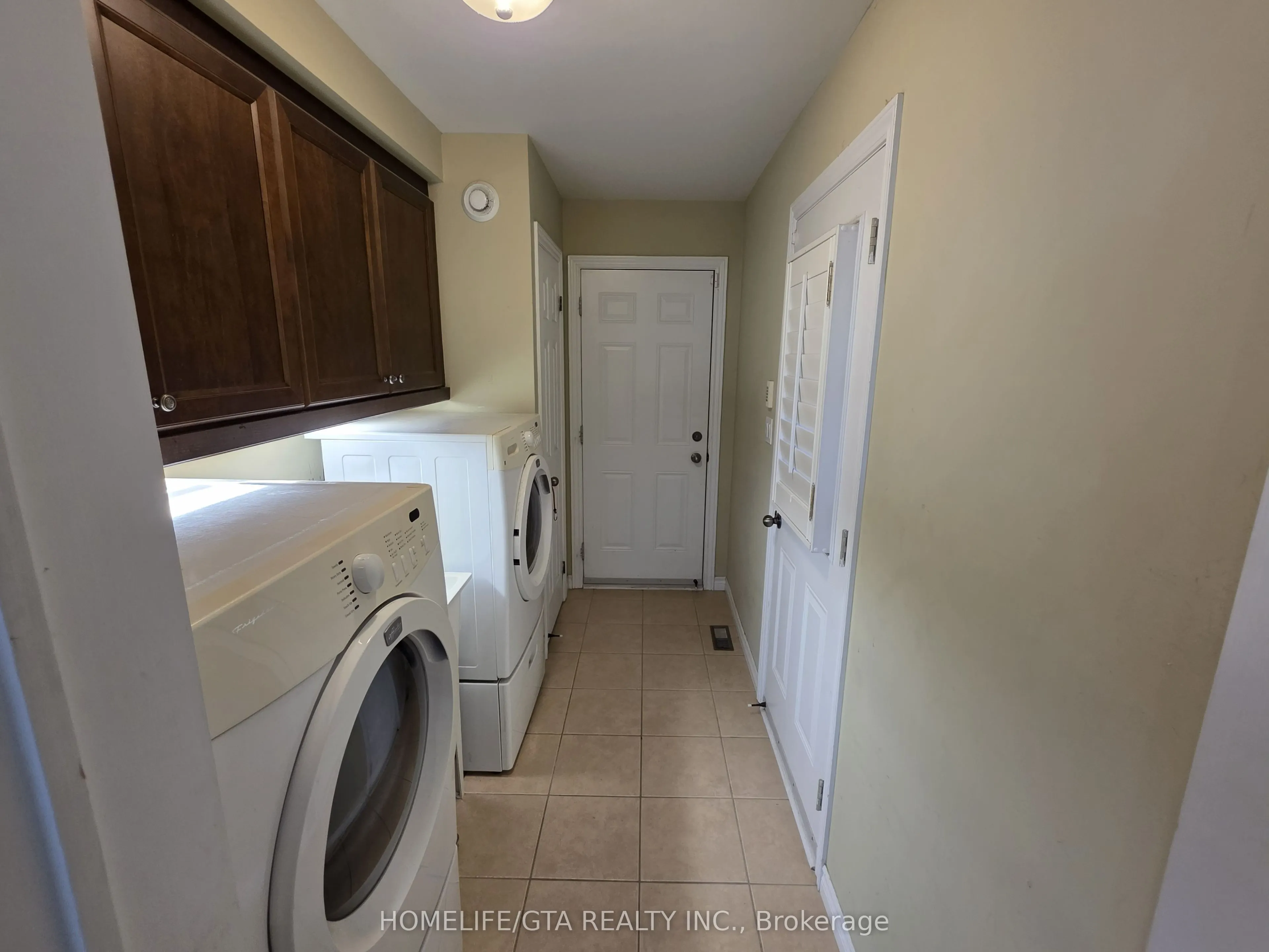 591 Oxbow Crescent