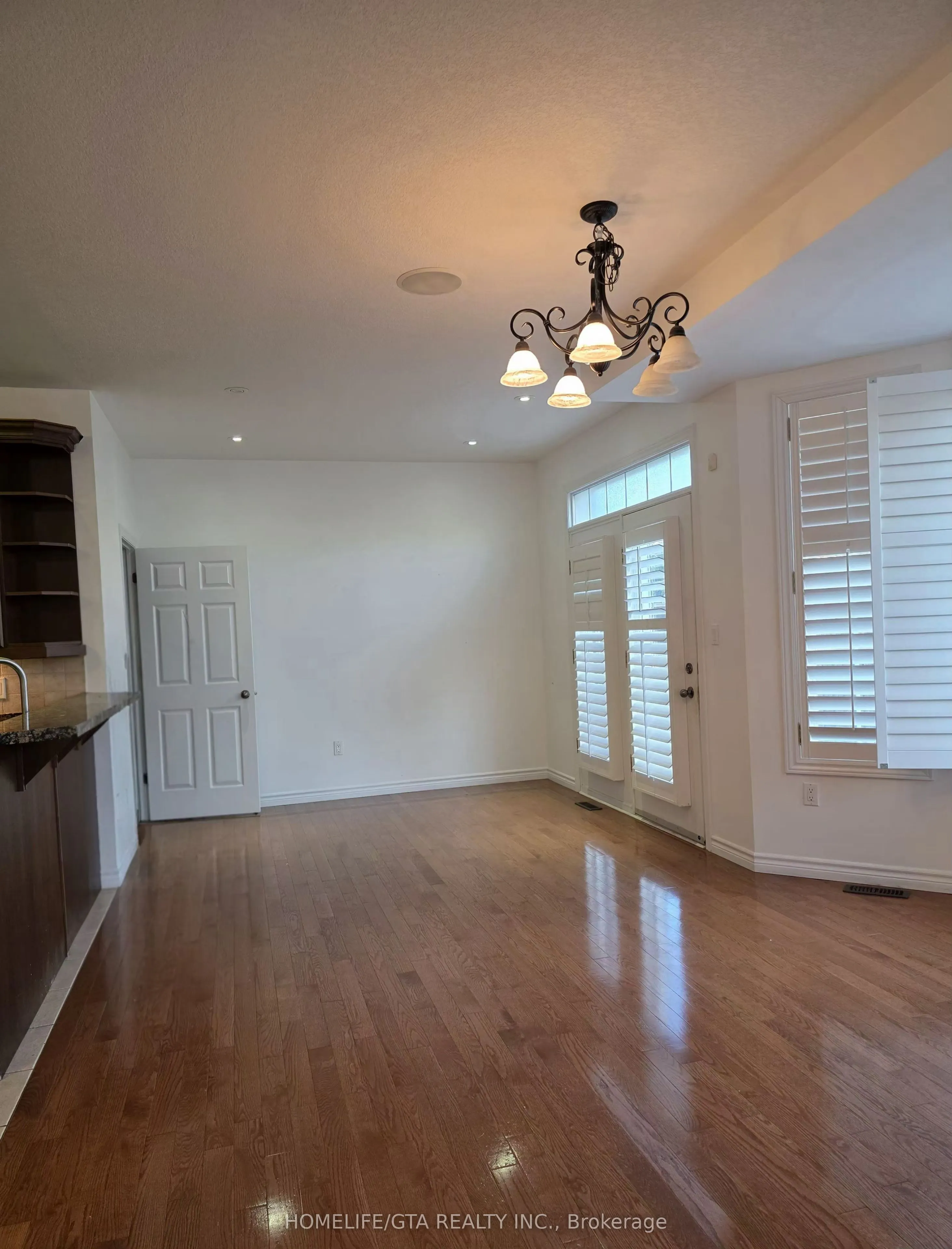 591 Oxbow Crescent
