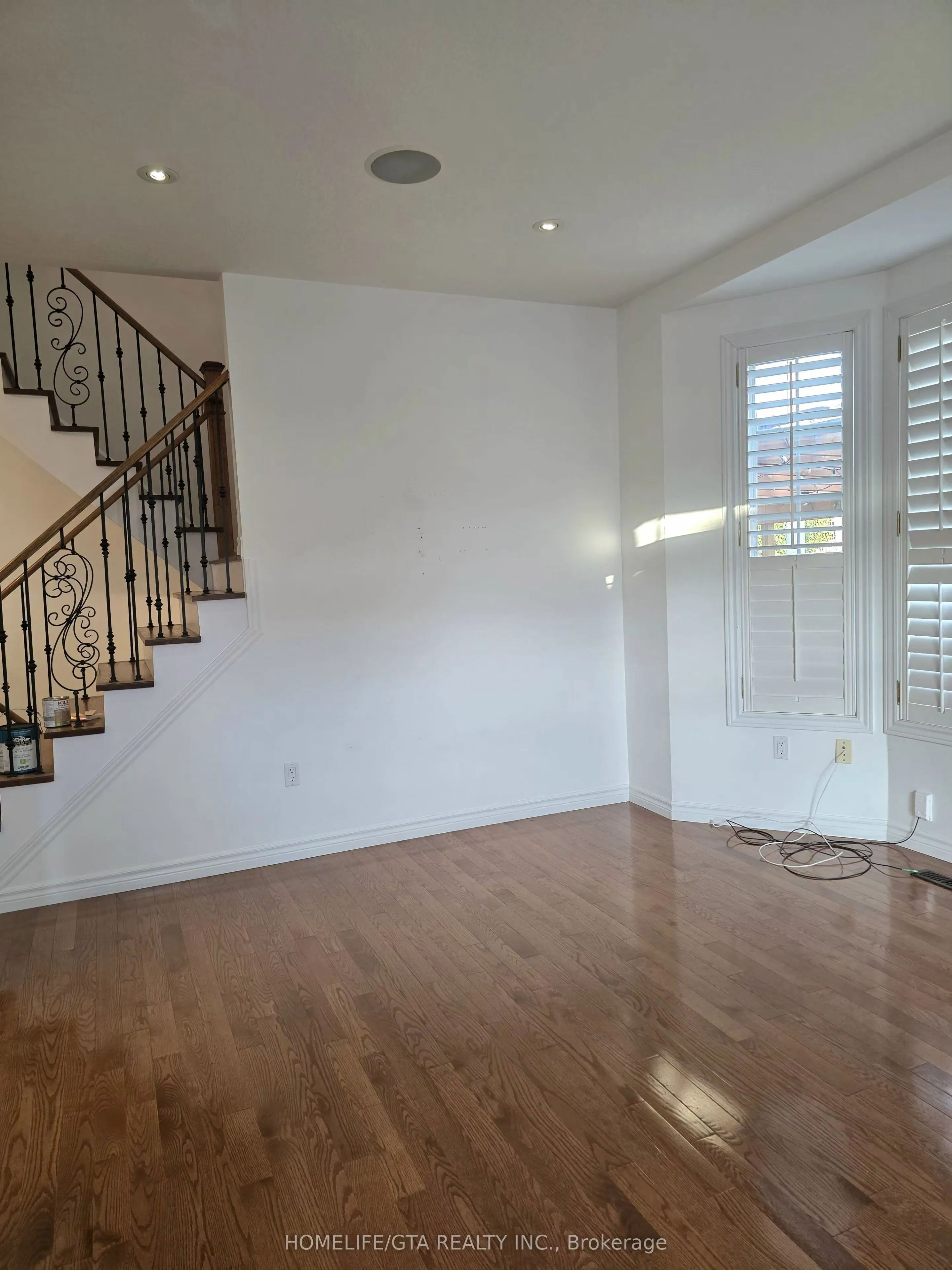 591 Oxbow Crescent