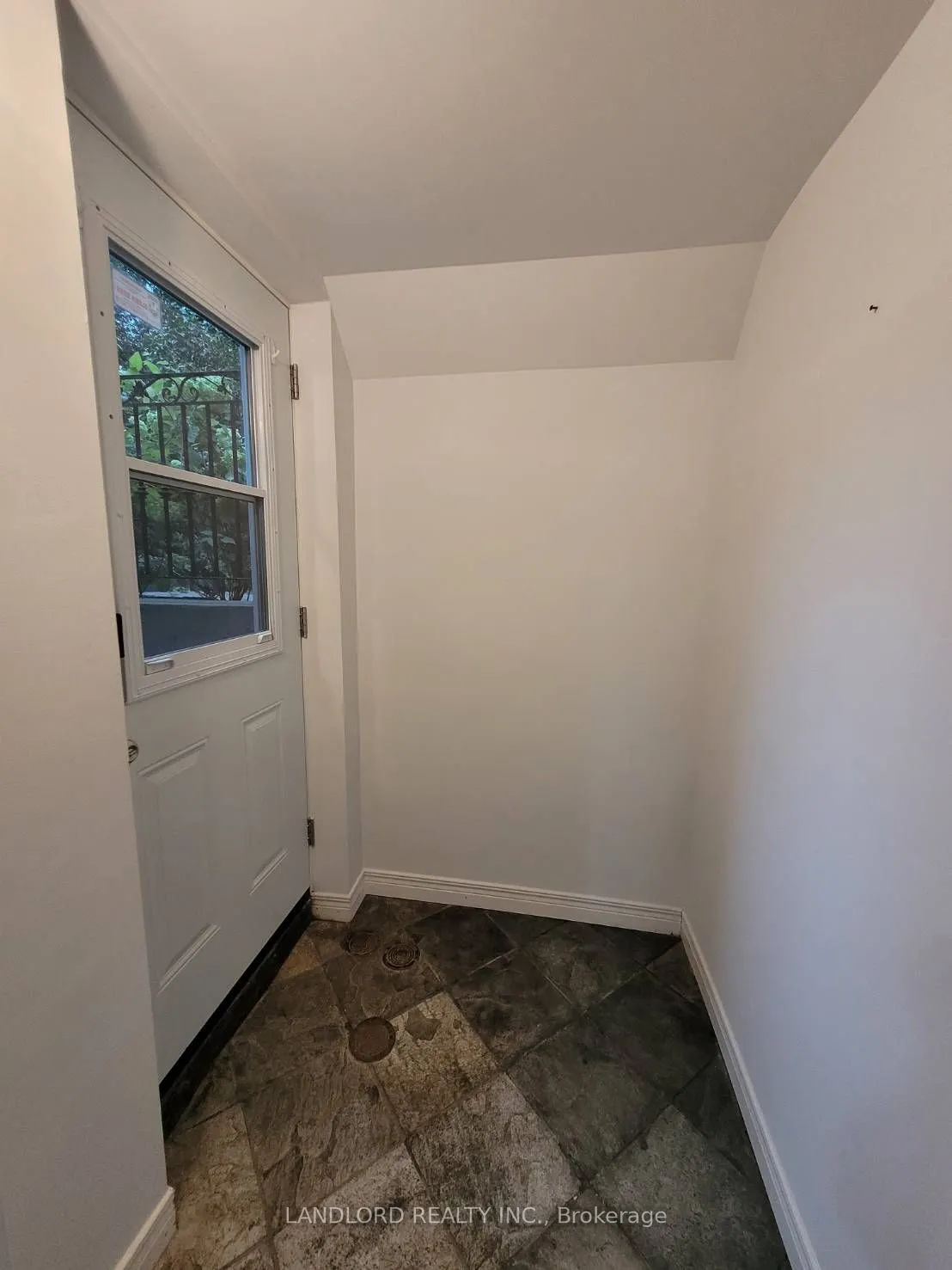 41 Aldwych Avenue #Lower