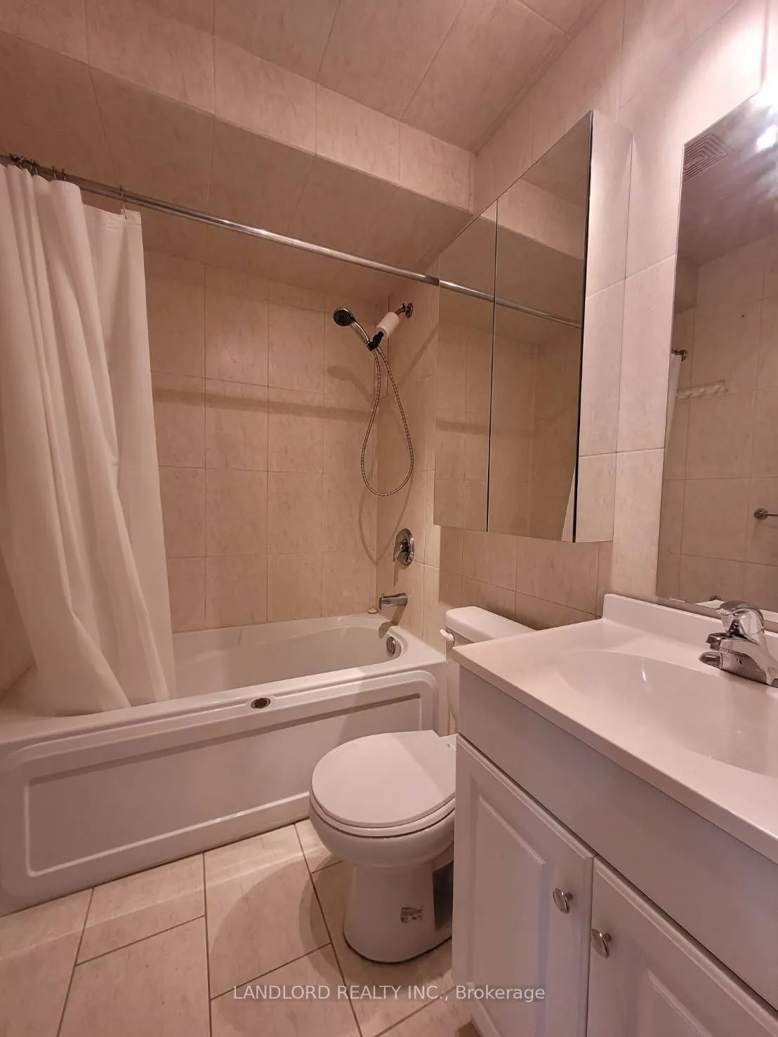 41 Aldwych Avenue #Lower
